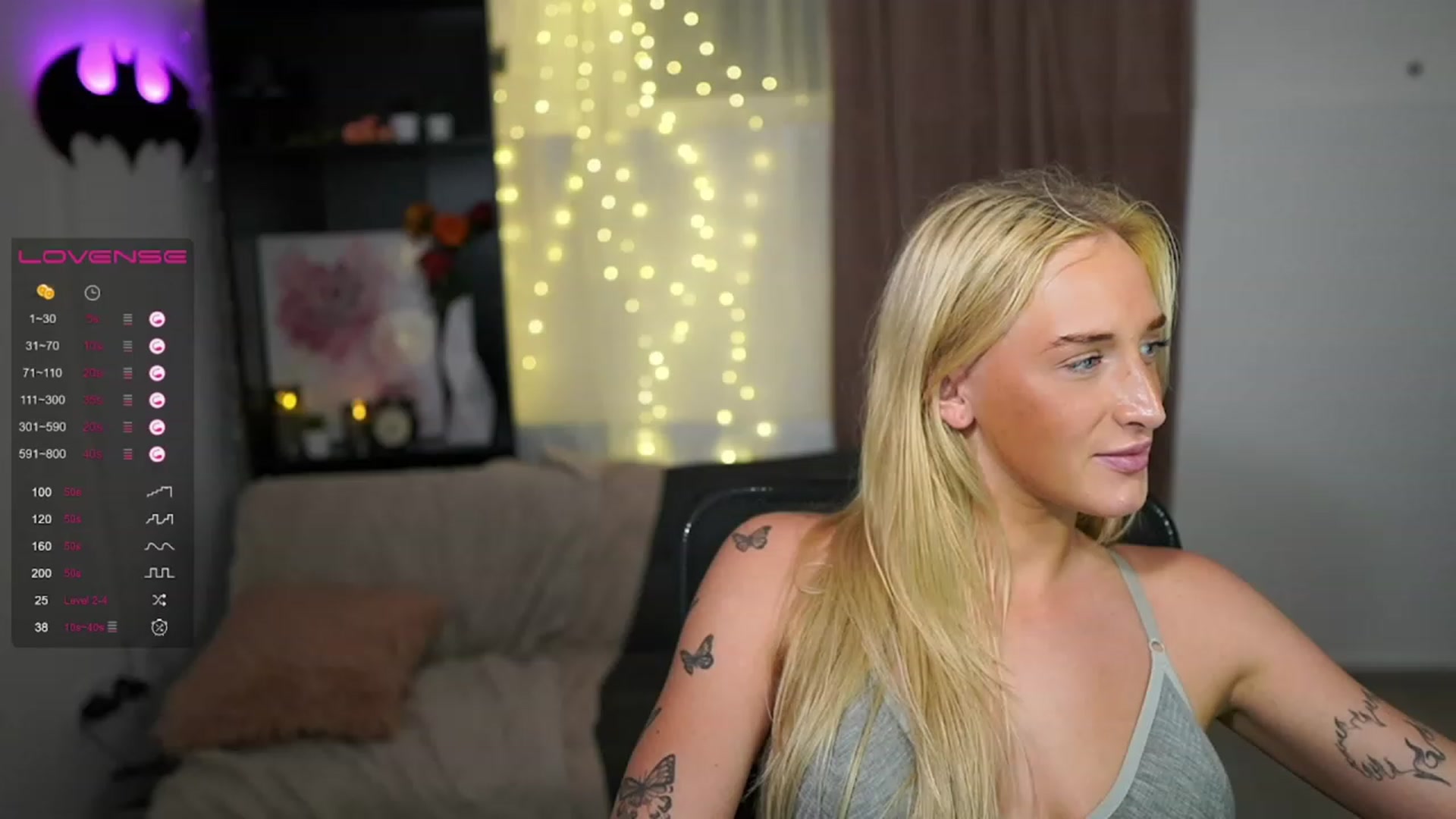Gallery image thumbnail from NicoletteShea's myfreecams stream on, 08/08/2023, 23:10 image 9 of 20