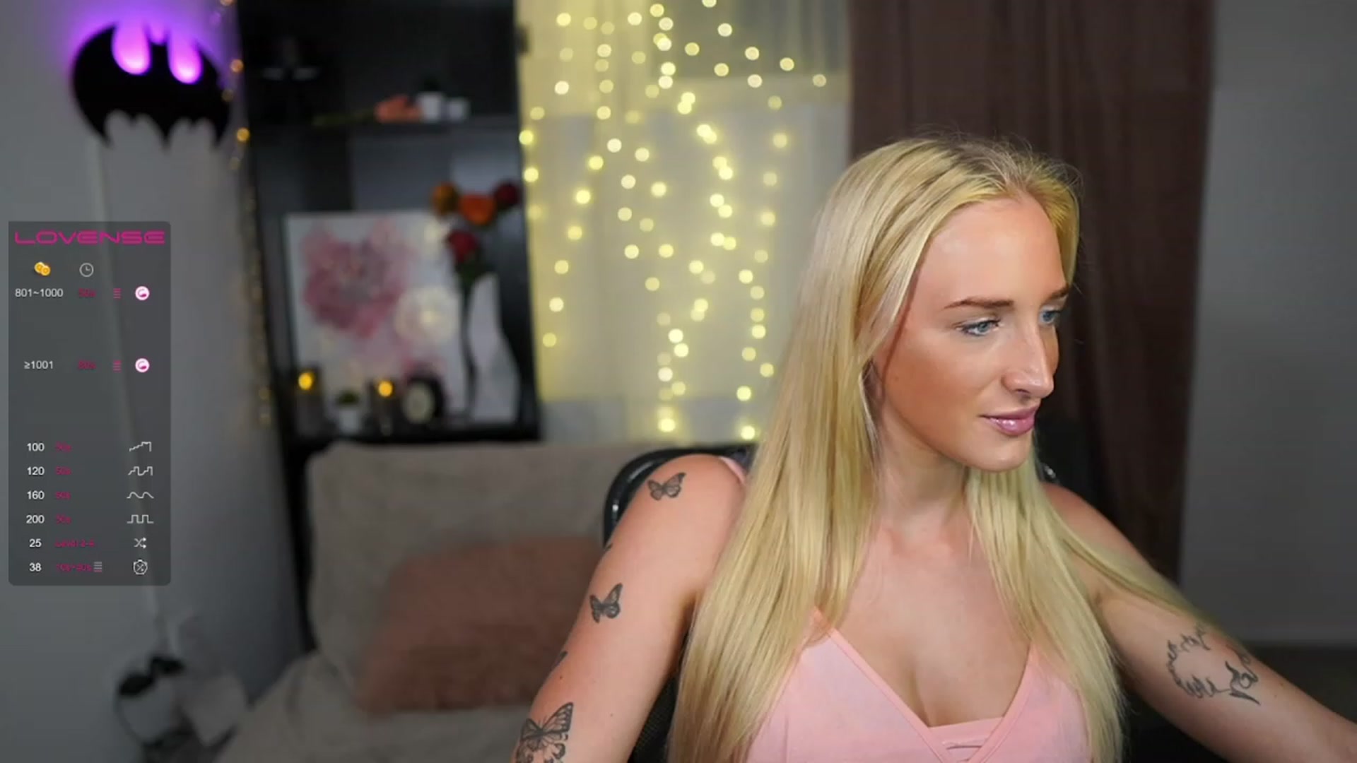 Gallery image thumbnail from NicoletteShea's myfreecams stream on, 08/10/2023, 13:11 image 2 of 20