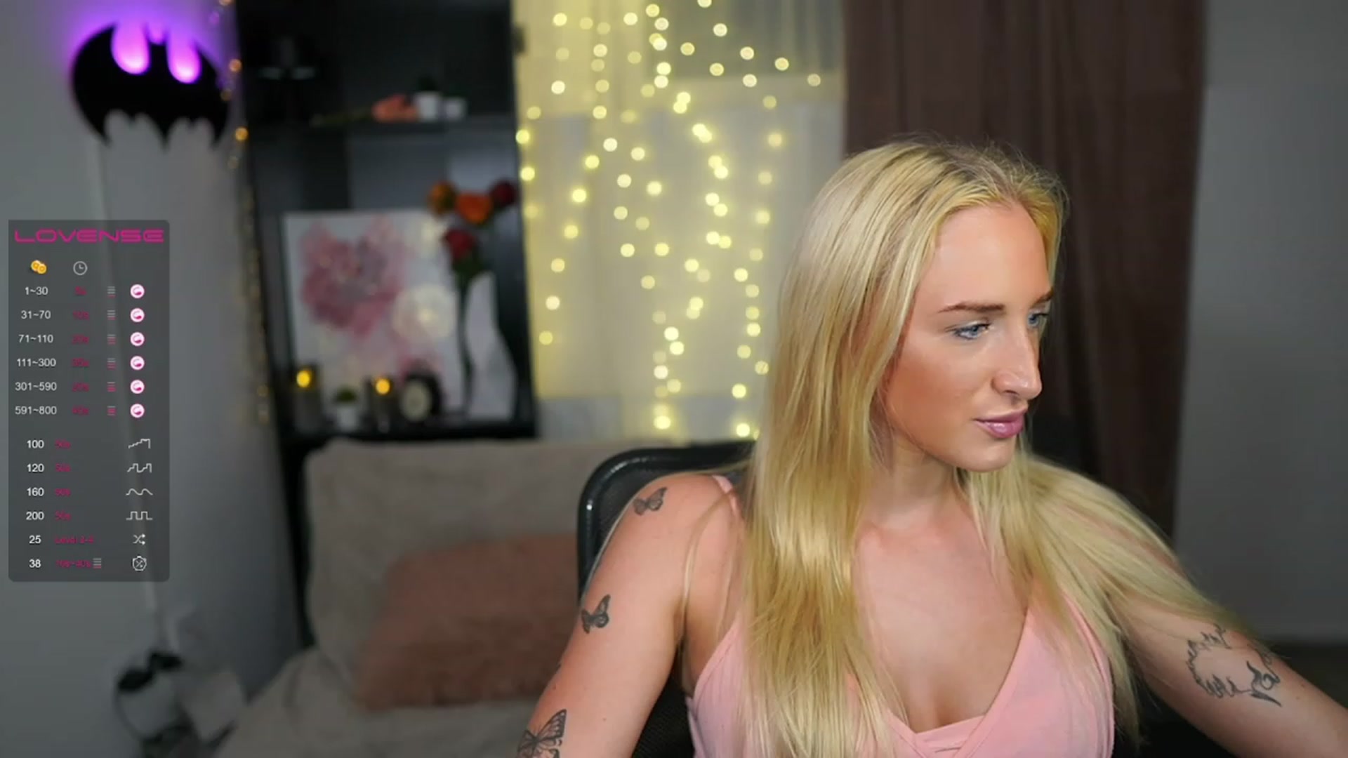 Gallery image thumbnail from NicoletteShea's myfreecams stream on, 08/10/2023, 13:11 image 15 of 20