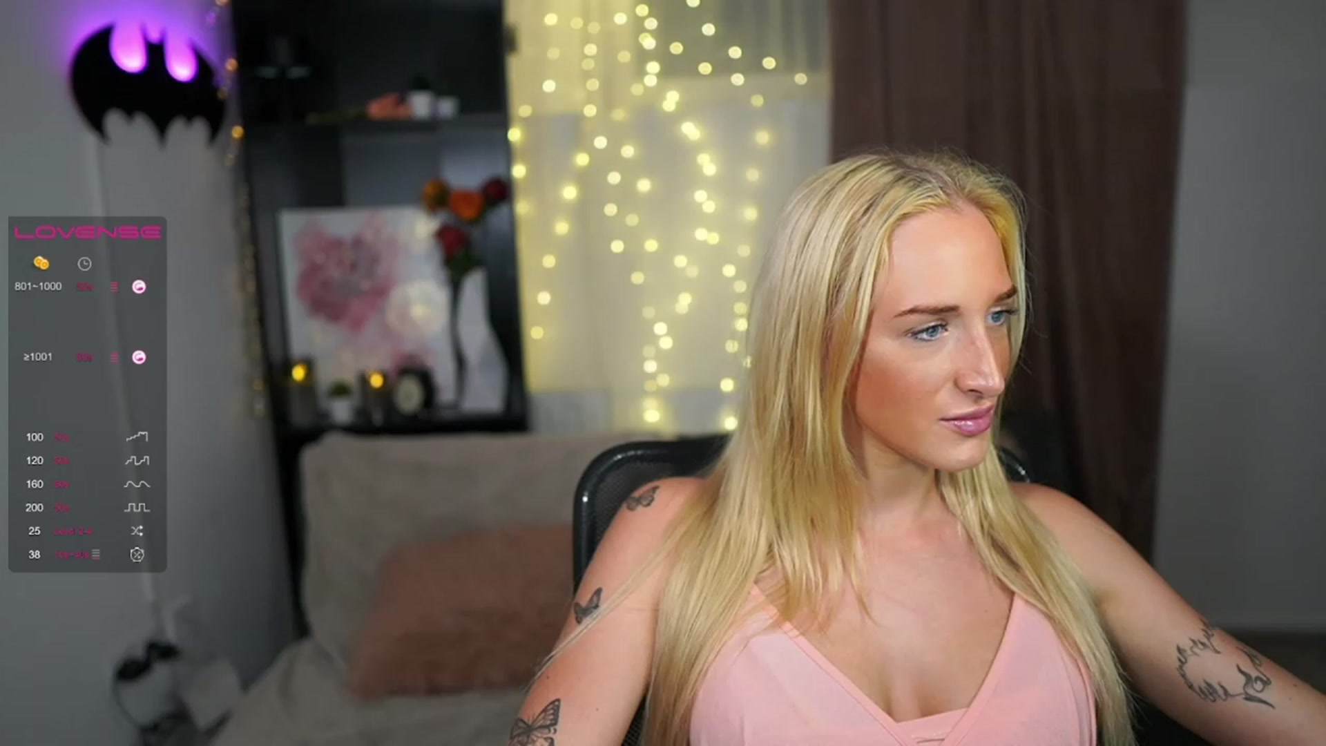 Gallery image thumbnail from NicoletteShea's myfreecams stream on, 08/10/2023, 13:11 image 20 of 20