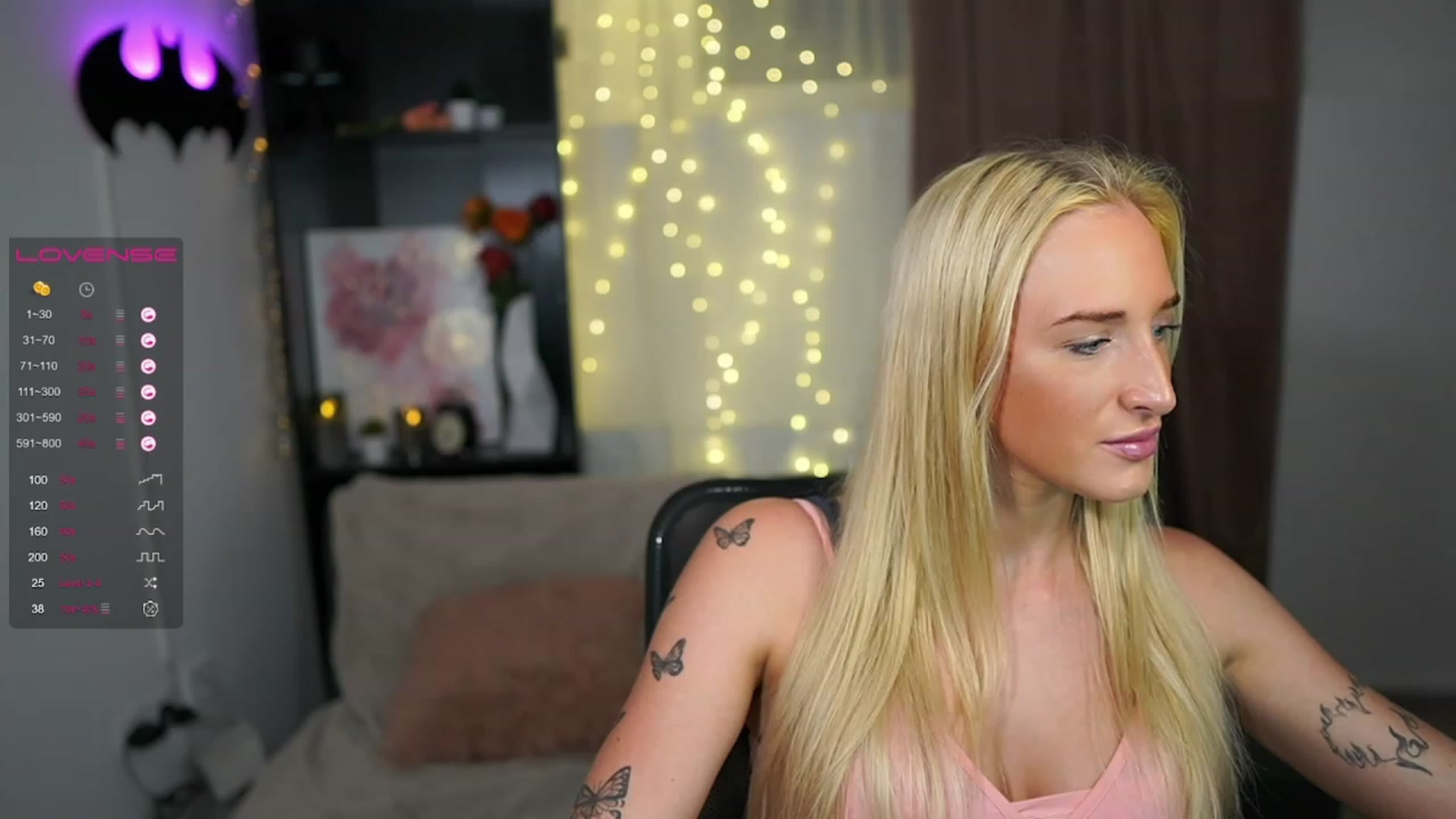 Gallery image thumbnail from NicoletteShea's myfreecams stream on, 08/10/2023, 13:11 image 9 of 20