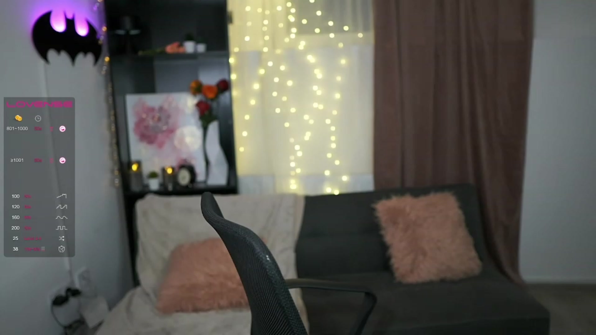 Gallery image thumbnail from NicoletteShea's myfreecams stream on, 08/10/2023, 14:15 image 8 of 20