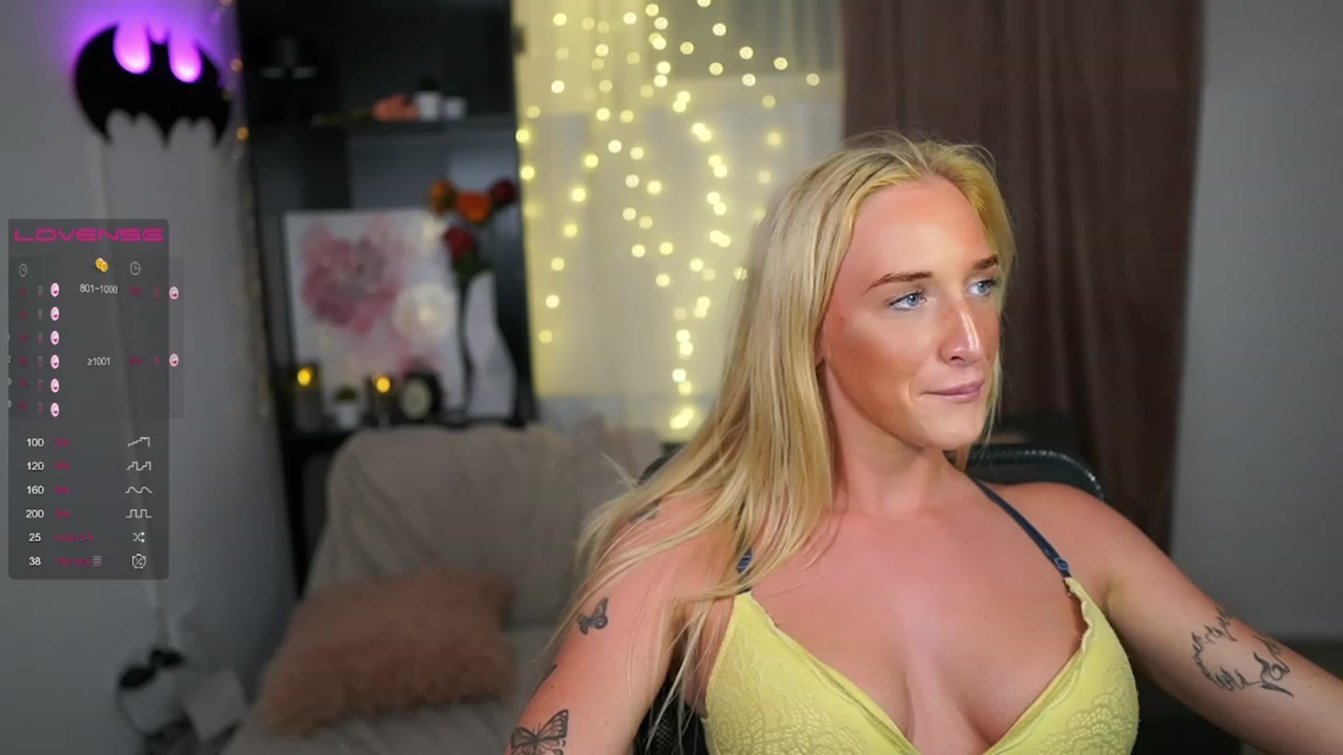 Gallery image thumbnail from NicoletteShea's myfreecams stream on, 08/10/2023, 17:35 image 14 of 20