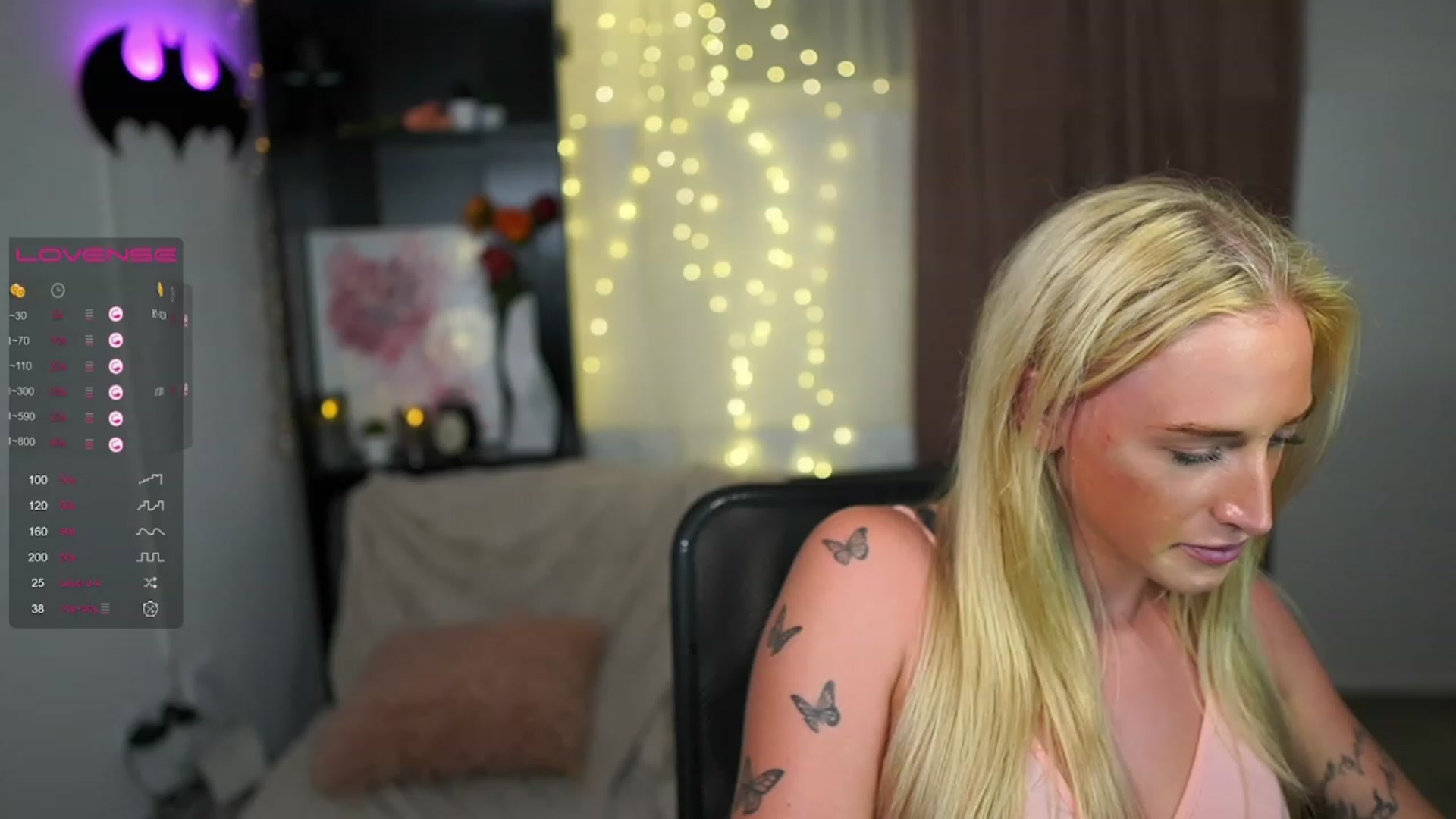 Gallery image thumbnail from NicoletteShea's myfreecams stream on, 08/10/2023, 17:35 image 5 of 20