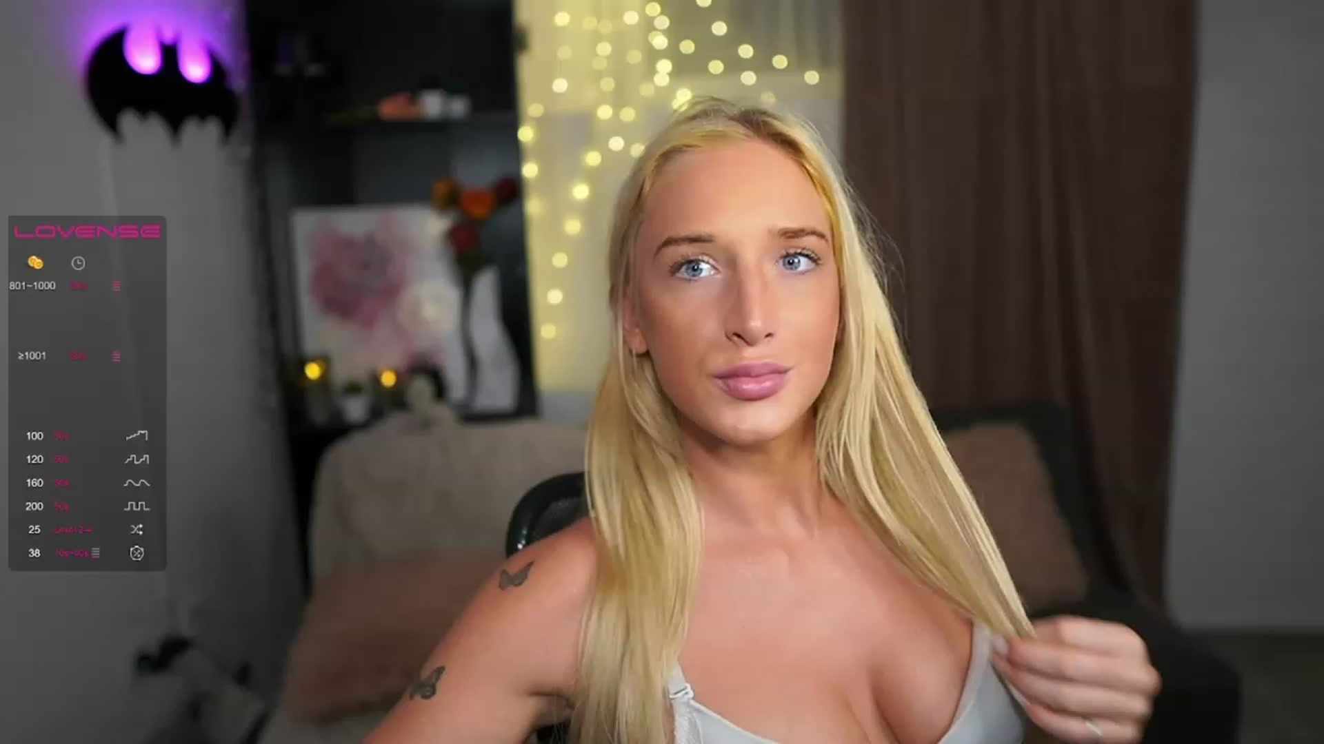 Gallery image thumbnail from NicoletteShea's myfreecams stream on, 08/13/2023, 20:22 image 7 of 20