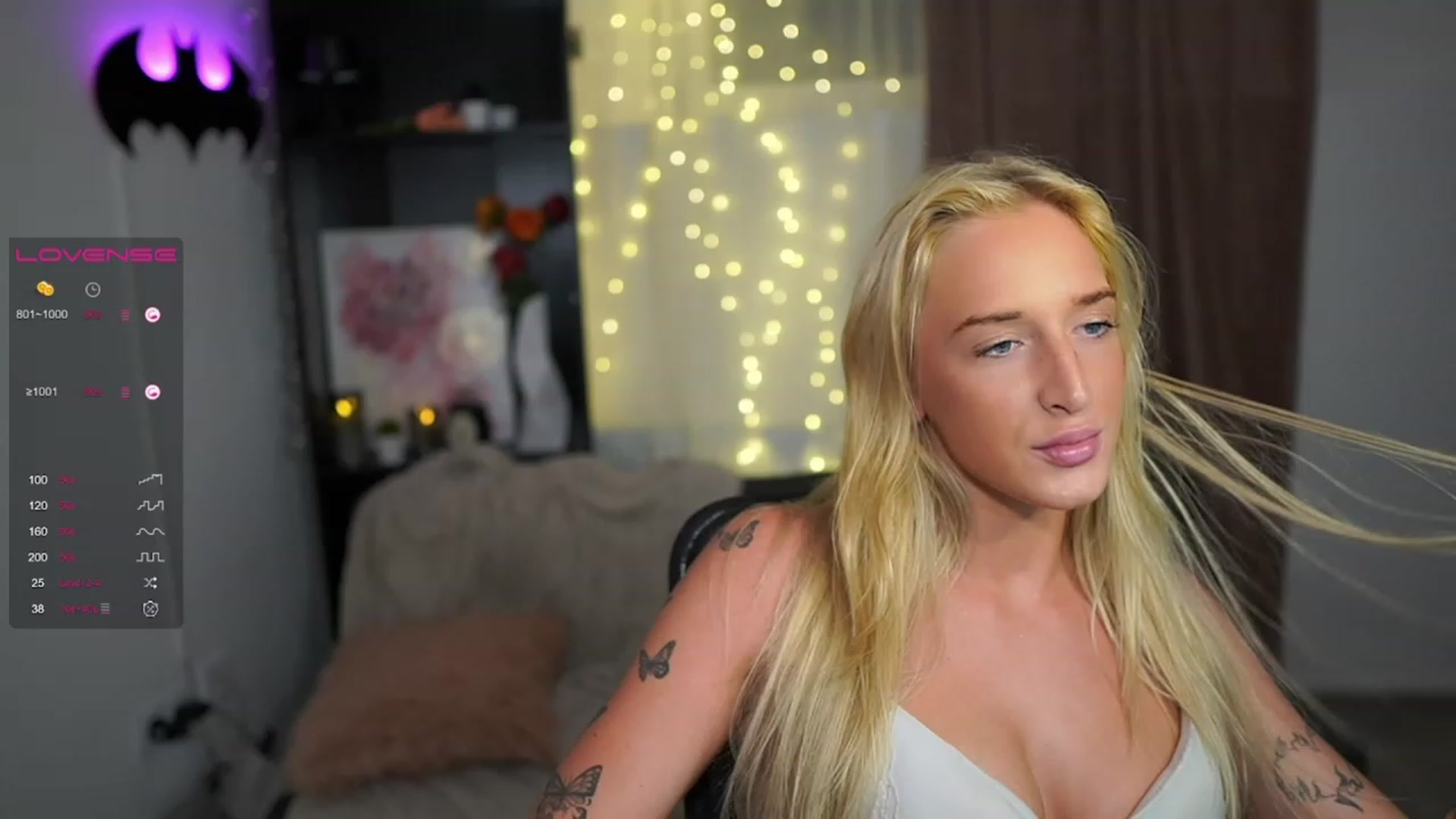 Gallery image thumbnail from NicoletteShea's myfreecams stream on, 08/13/2023, 21:22 image 1 of 20