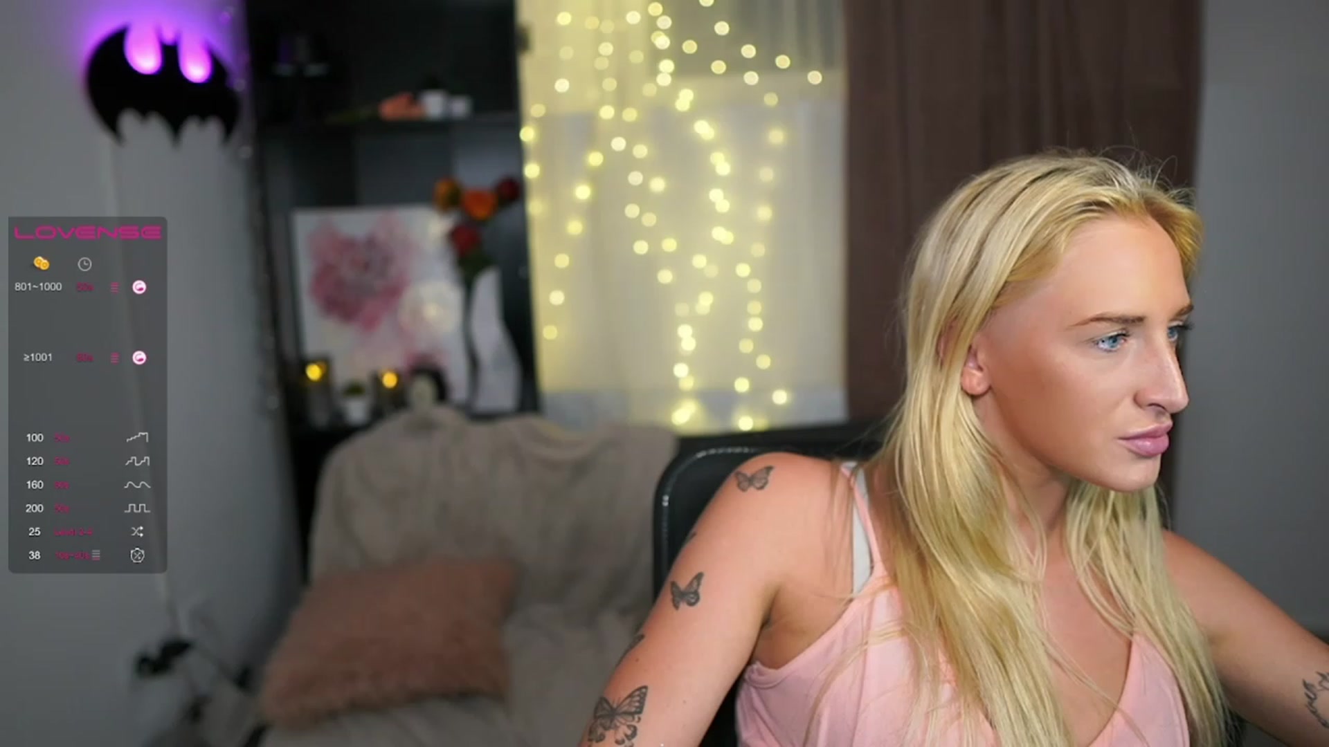 Gallery image thumbnail from NicoletteShea's myfreecams stream on, 08/13/2023, 22:18 image 7 of 20