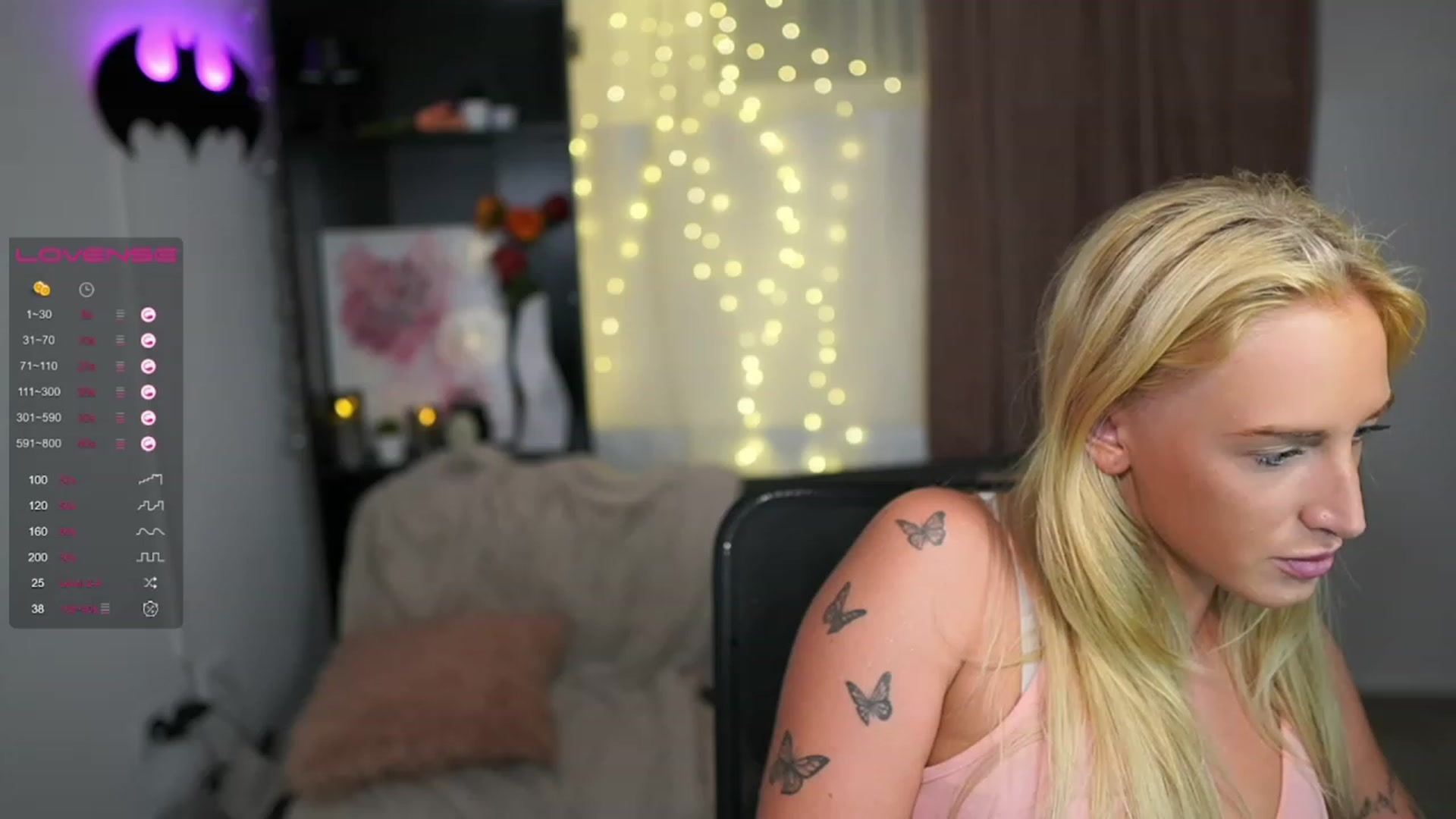 Gallery image thumbnail from NicoletteShea's myfreecams stream on, 08/13/2023, 22:18 image 6 of 20