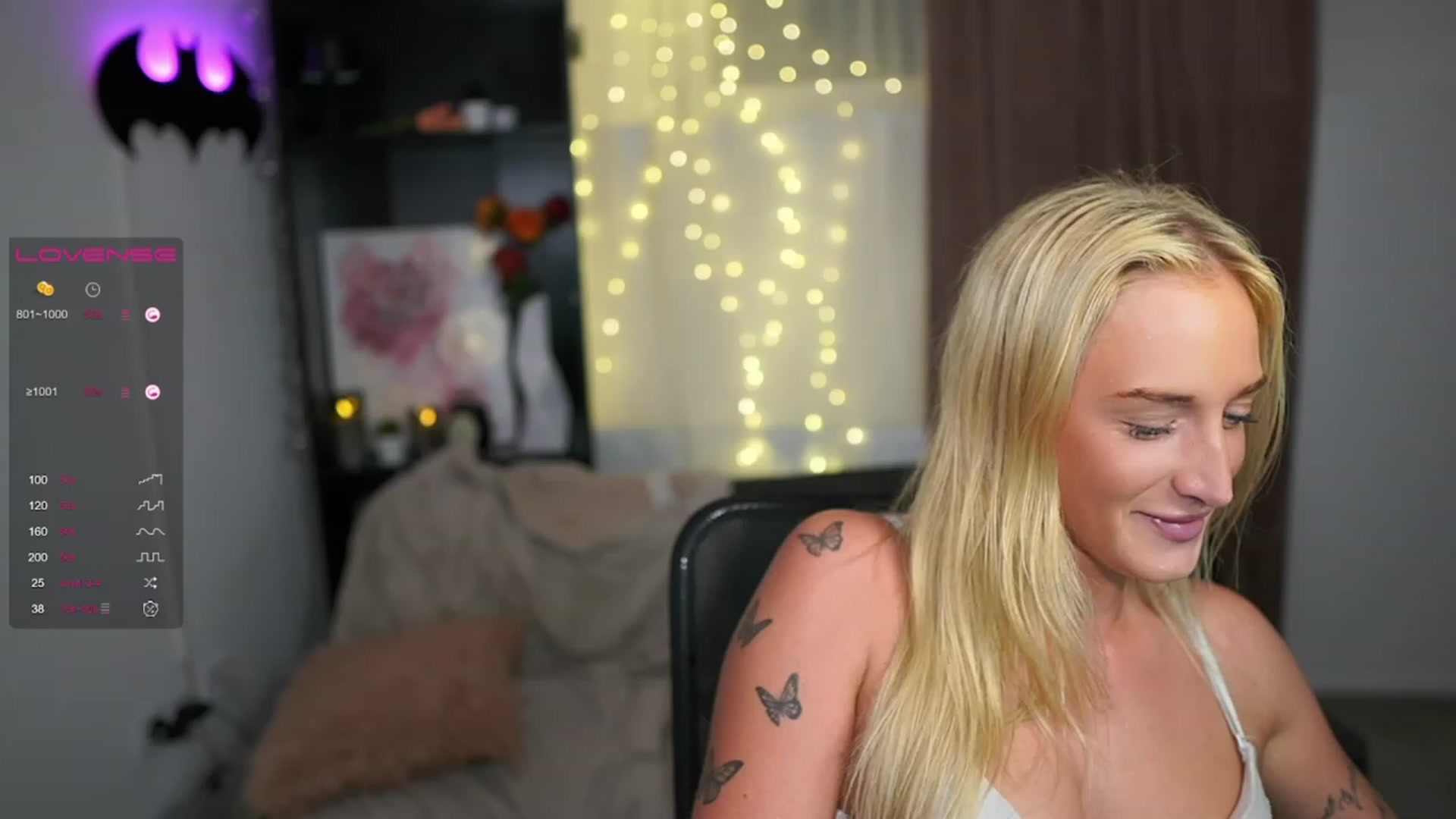 Gallery image thumbnail from NicoletteShea's myfreecams stream on, 08/13/2023, 23:59 image 16 of 20