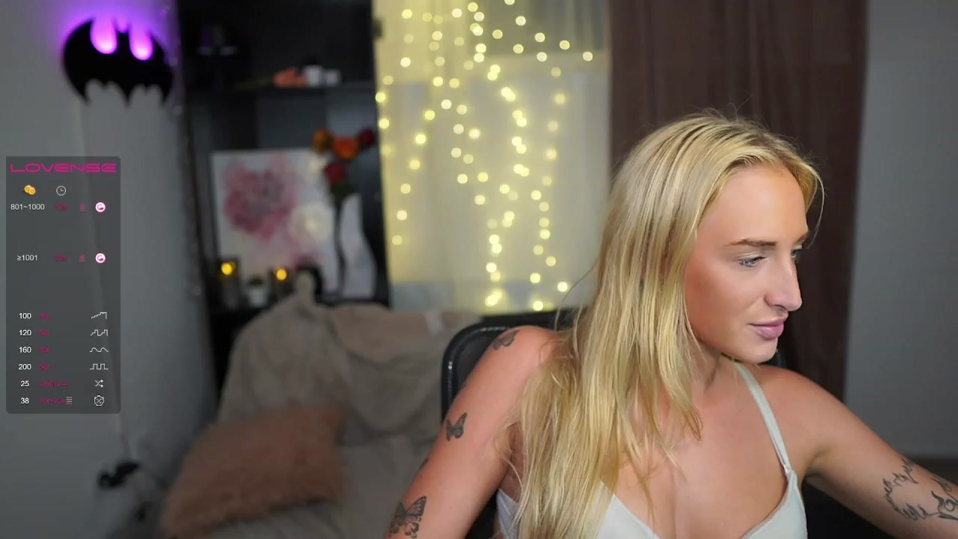 Gallery image thumbnail from NicoletteShea's myfreecams stream on, 08/13/2023, 23:59 image 17 of 20