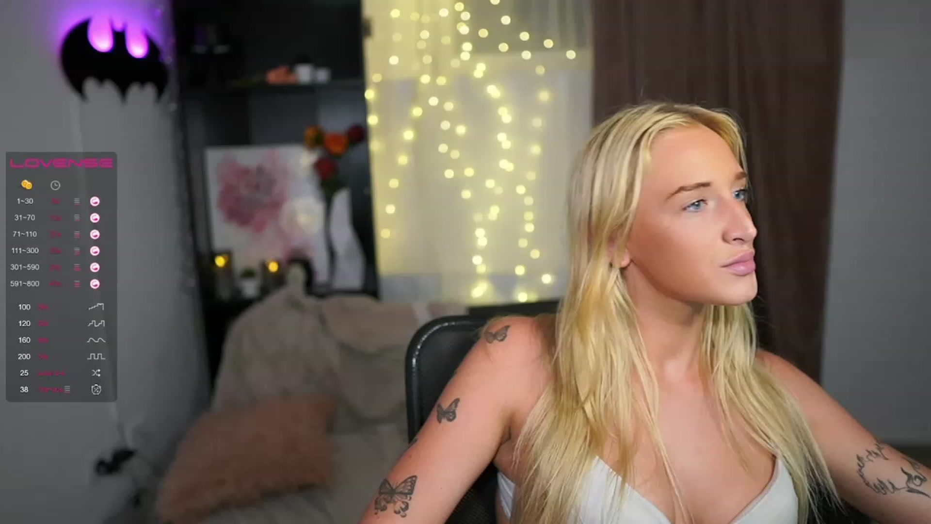 Gallery image thumbnail from NicoletteShea's myfreecams stream on, 08/13/2023, 23:59 image 12 of 20