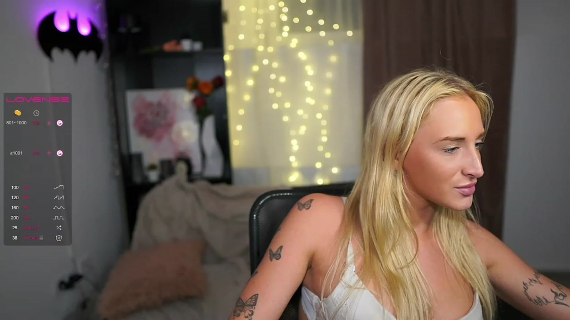 Gallery image thumbnail from NicoletteShea's myfreecams stream on, 08/14/2023, 24:58 image 4 of 20