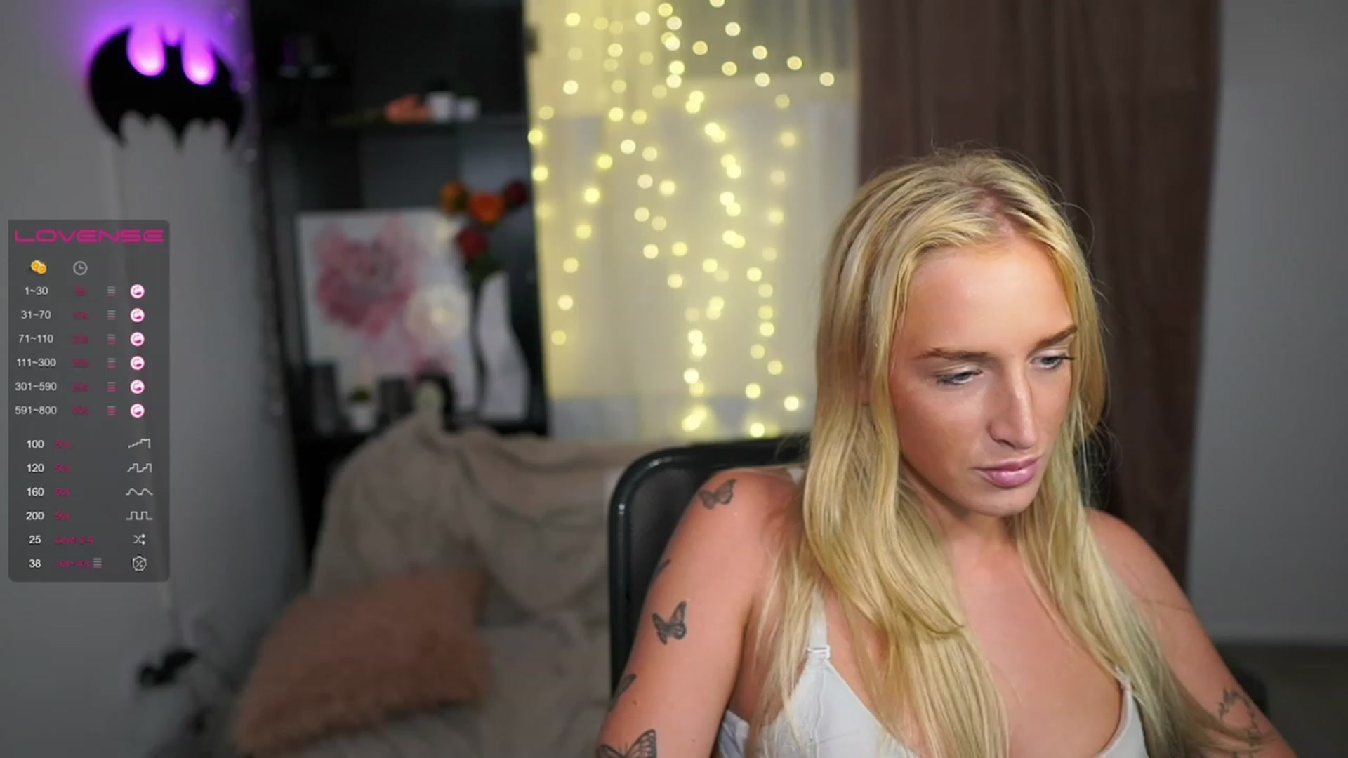 Gallery image thumbnail from NicoletteShea's myfreecams stream on, 08/14/2023, 24:58 image 8 of 20