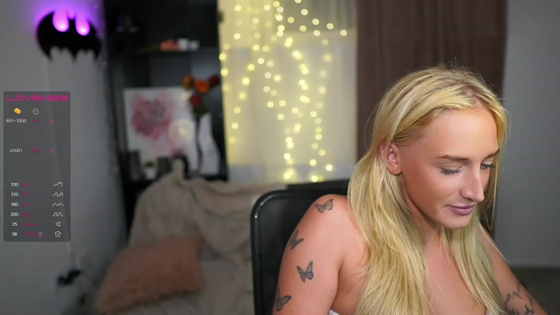 Gallery image thumbnail from NicoletteShea's myfreecams stream on, 08/14/2023, 24:58 image 11 of 20