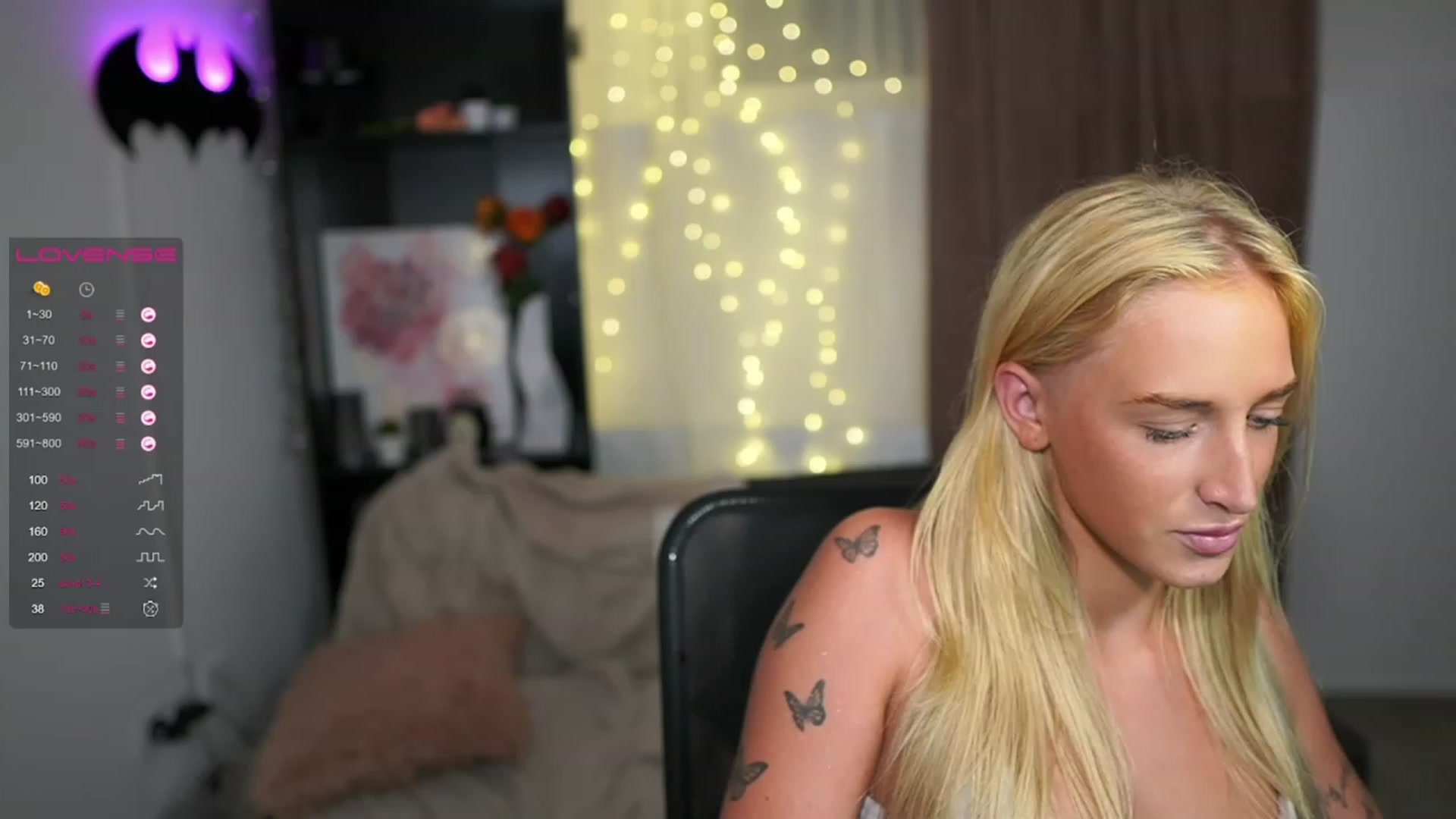 Gallery image thumbnail from NicoletteShea's myfreecams stream on, 08/14/2023, 24:58 image 15 of 20