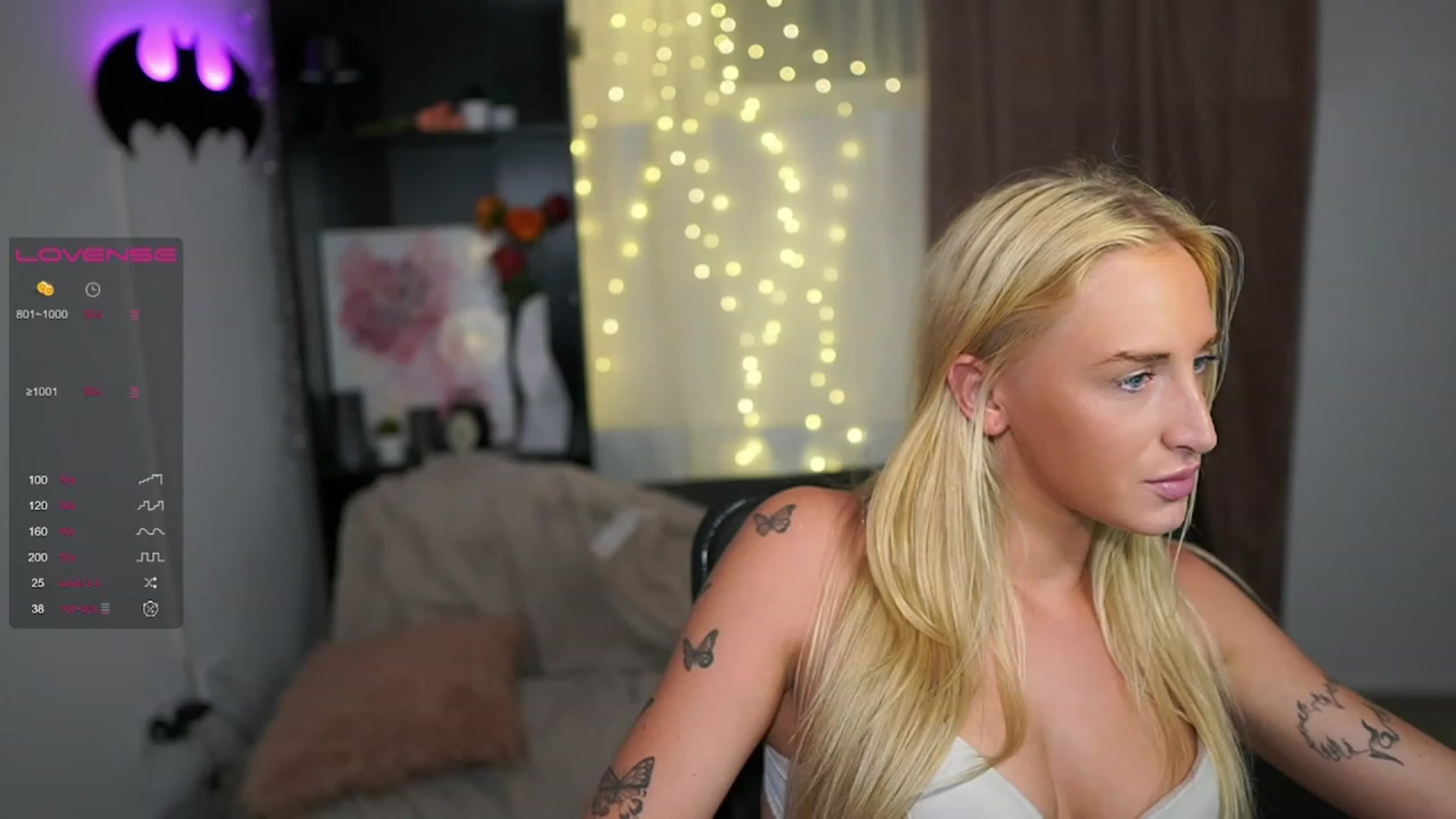 Gallery image thumbnail from NicoletteShea's myfreecams stream on, 08/14/2023, 03:15 image 7 of 20