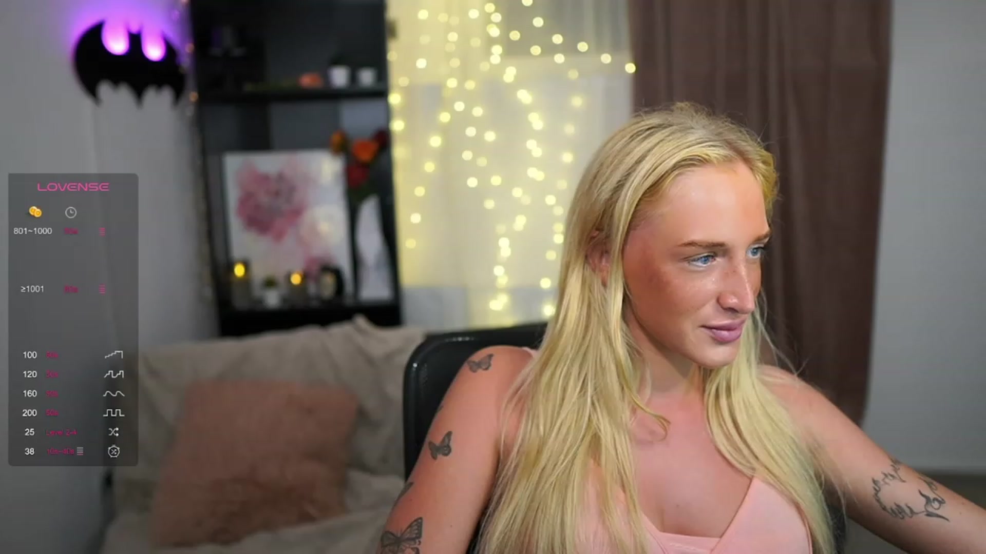 Gallery image thumbnail from NicoletteShea's myfreecams stream on, 08/24/2023, 20:15 image 14 of 20