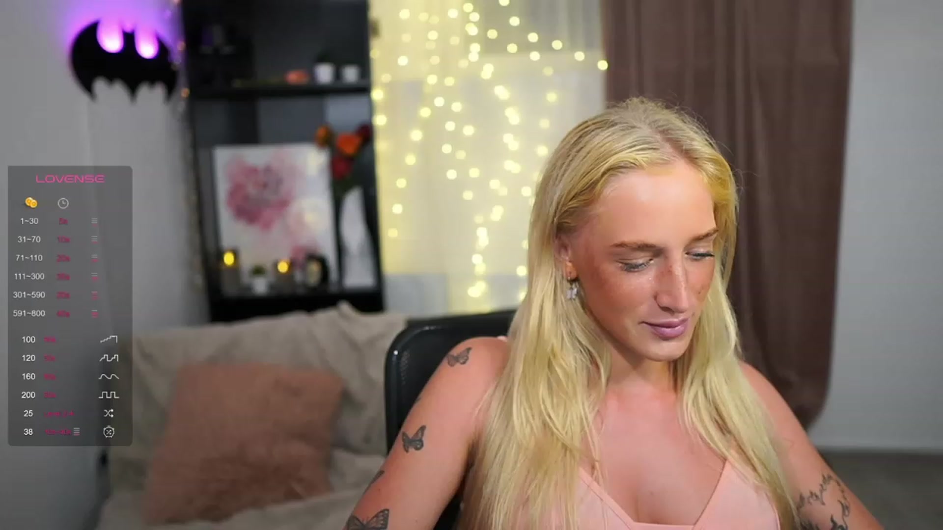 Gallery image thumbnail from NicoletteShea's myfreecams stream on, 08/24/2023, 20:15 image 20 of 20