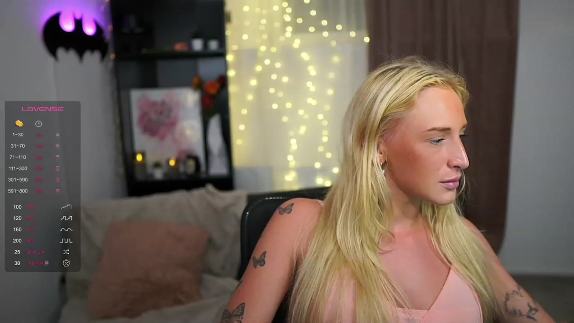 Gallery image thumbnail from NicoletteShea's myfreecams stream on, 08/24/2023, 20:15 image 8 of 20