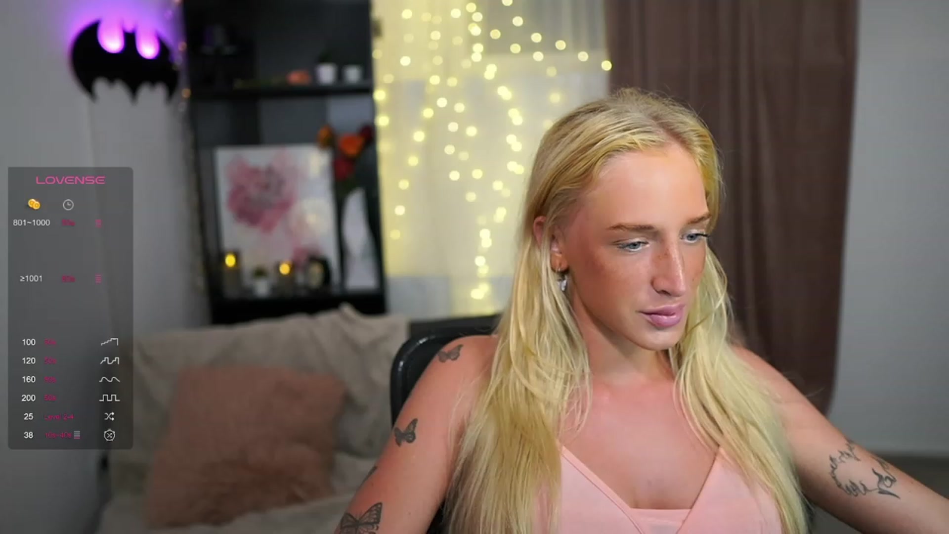 Gallery image thumbnail from NicoletteShea's myfreecams stream on, 08/24/2023, 20:15 image 5 of 20