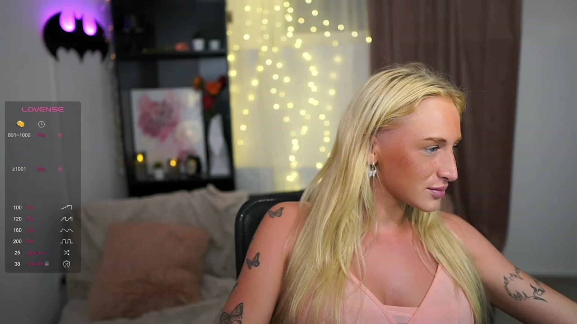Gallery image thumbnail from NicoletteShea's myfreecams stream on, 08/24/2023, 20:15 image 19 of 20
