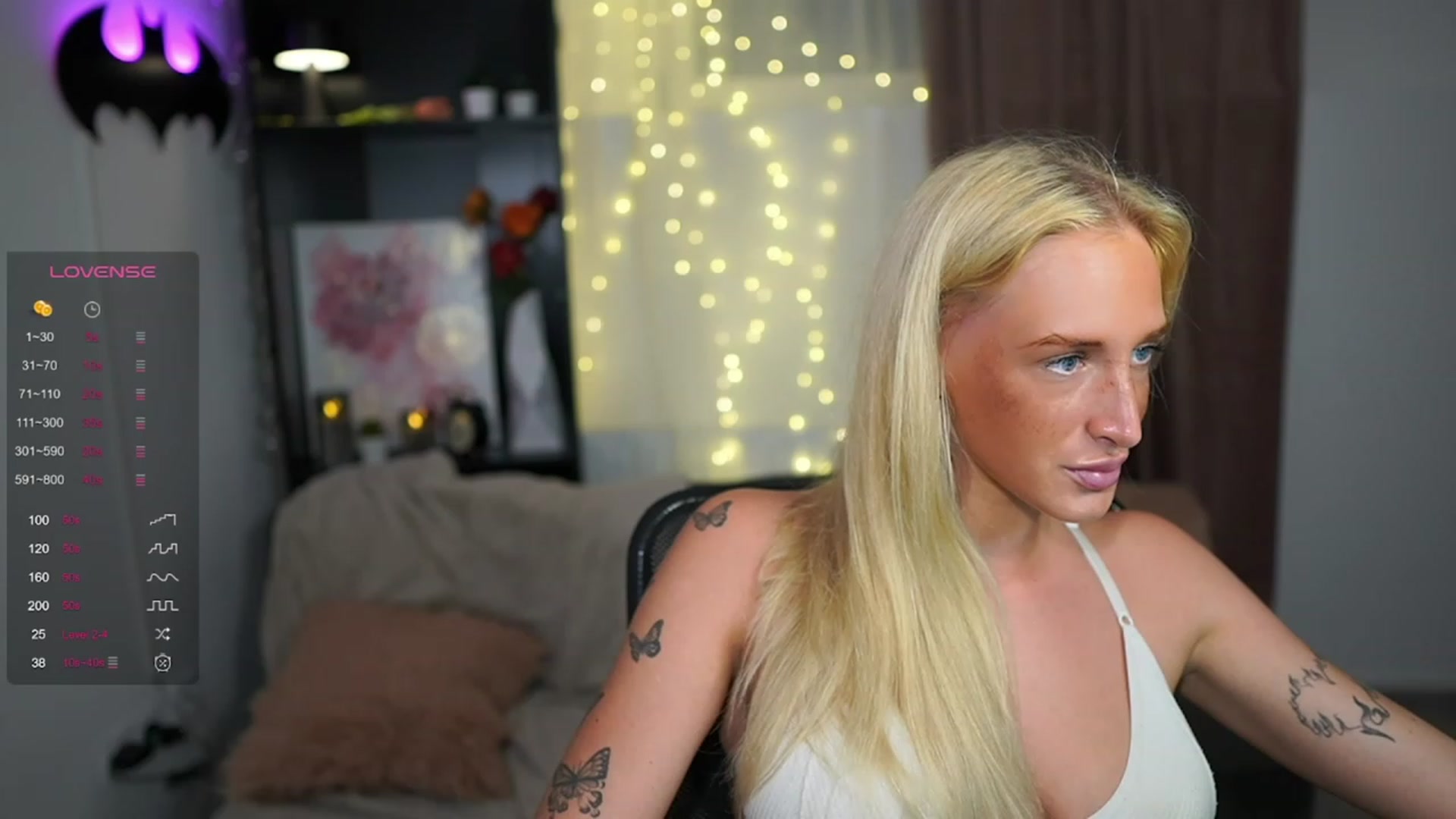 Gallery image thumbnail from NicoletteShea's myfreecams stream on, 08/25/2023, 14:19 image 6 of 20