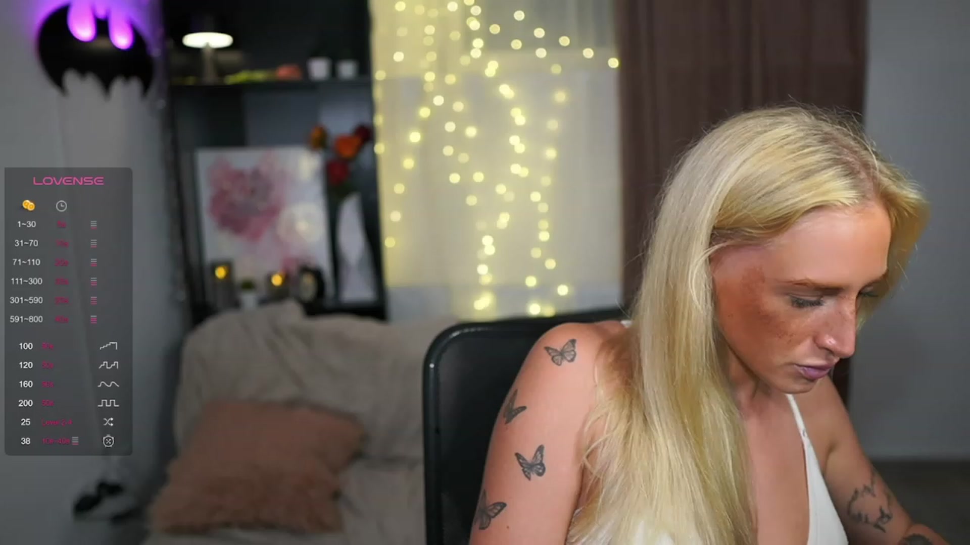 Gallery image thumbnail from NicoletteShea's myfreecams stream on, 08/25/2023, 14:19 image 9 of 20