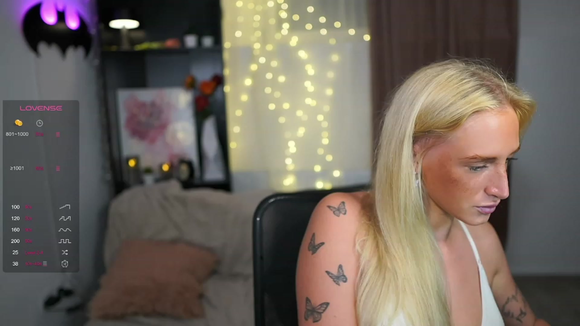 Gallery image thumbnail from NicoletteShea's myfreecams stream on, 08/25/2023, 14:19 image 8 of 20