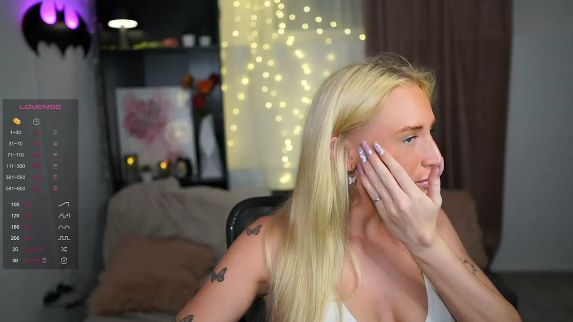 Gallery image thumbnail from NicoletteShea's myfreecams stream on, 08/25/2023, 14:19 image 15 of 20
