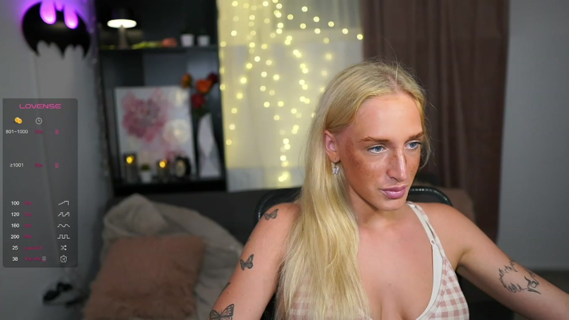 Gallery image thumbnail from NicoletteShea's myfreecams stream on, 08/25/2023, 15:05 image 2 of 20