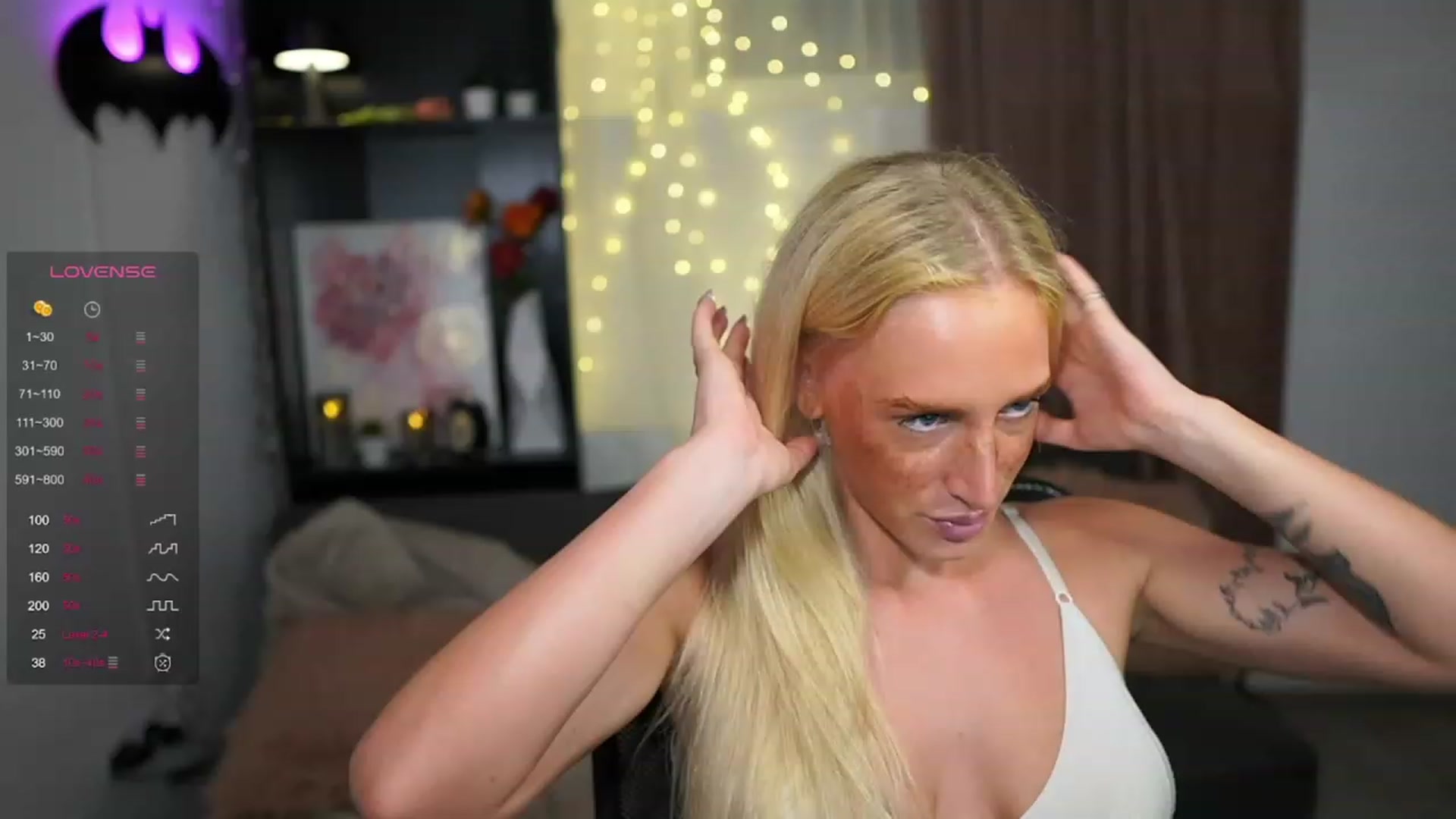 Gallery image thumbnail from NicoletteShea's myfreecams stream on, 08/25/2023, 15:05 image 15 of 20