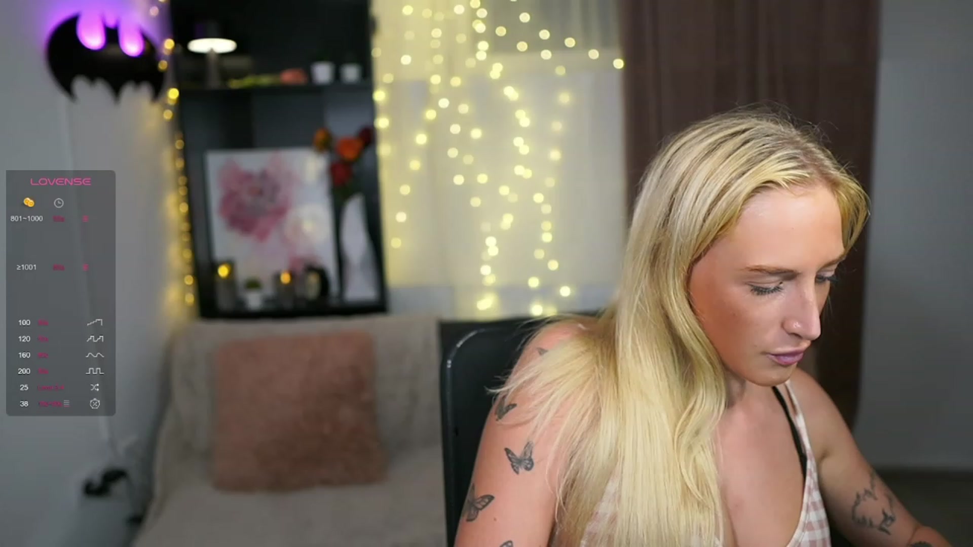 Gallery image thumbnail from NicoletteShea's myfreecams stream on, 08/27/2023, 19:36 image 3 of 20