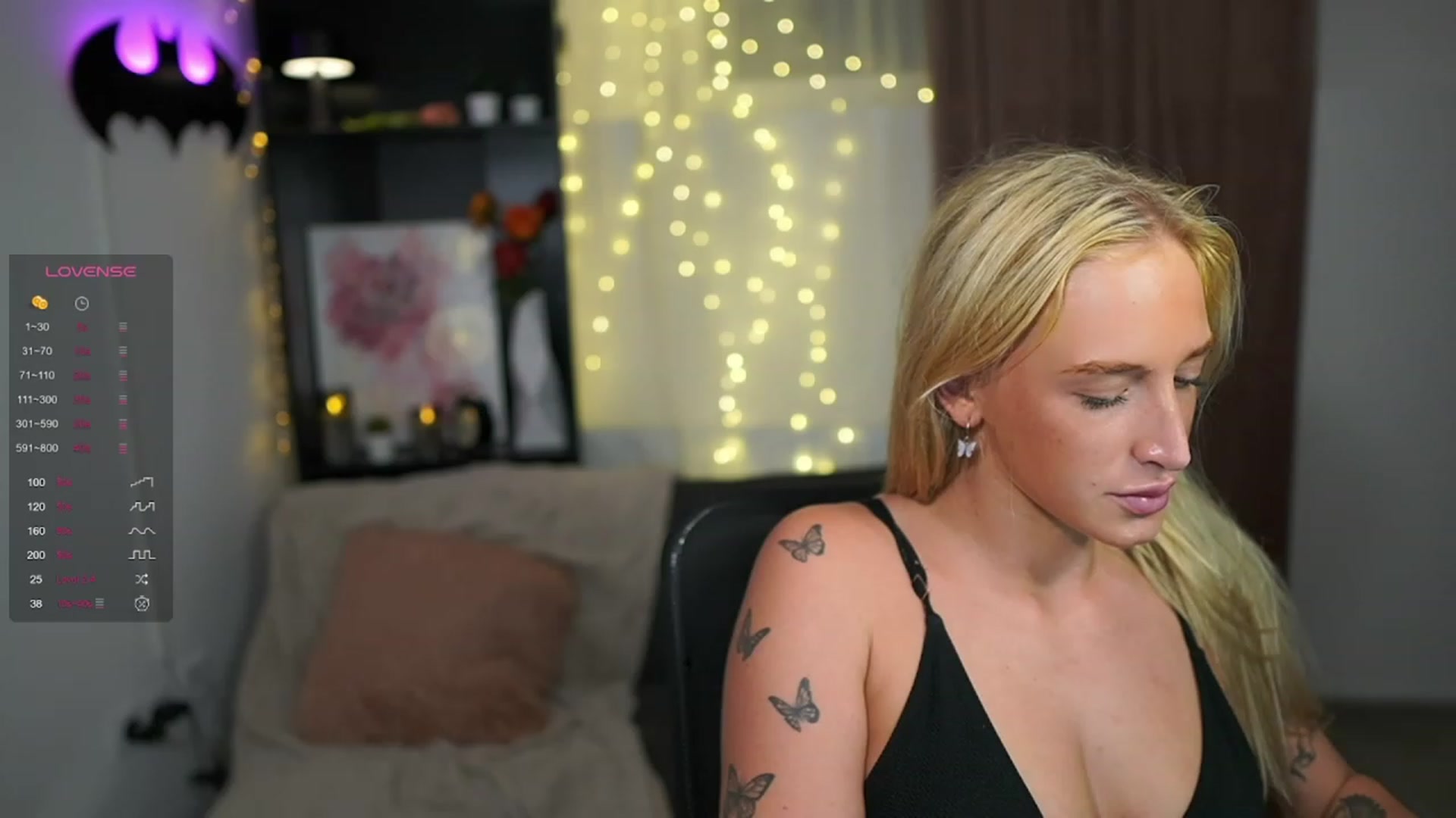 Gallery image thumbnail from NicoletteShea's myfreecams stream on, 08/27/2023, 21:20 image 20 of 20