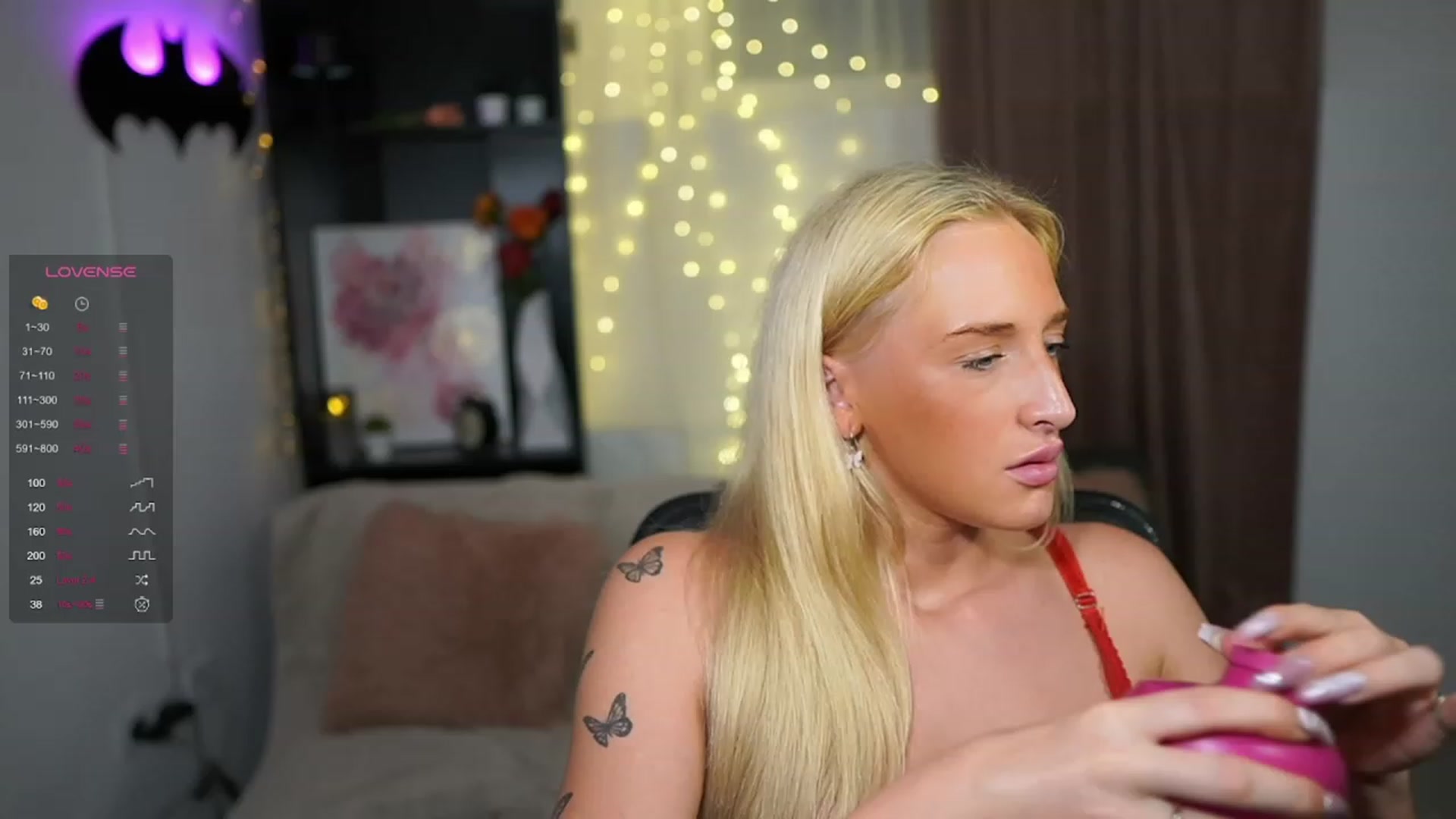 Gallery image thumbnail from NicoletteShea's myfreecams stream on, 08/29/2023, 16:05 image 11 of 20