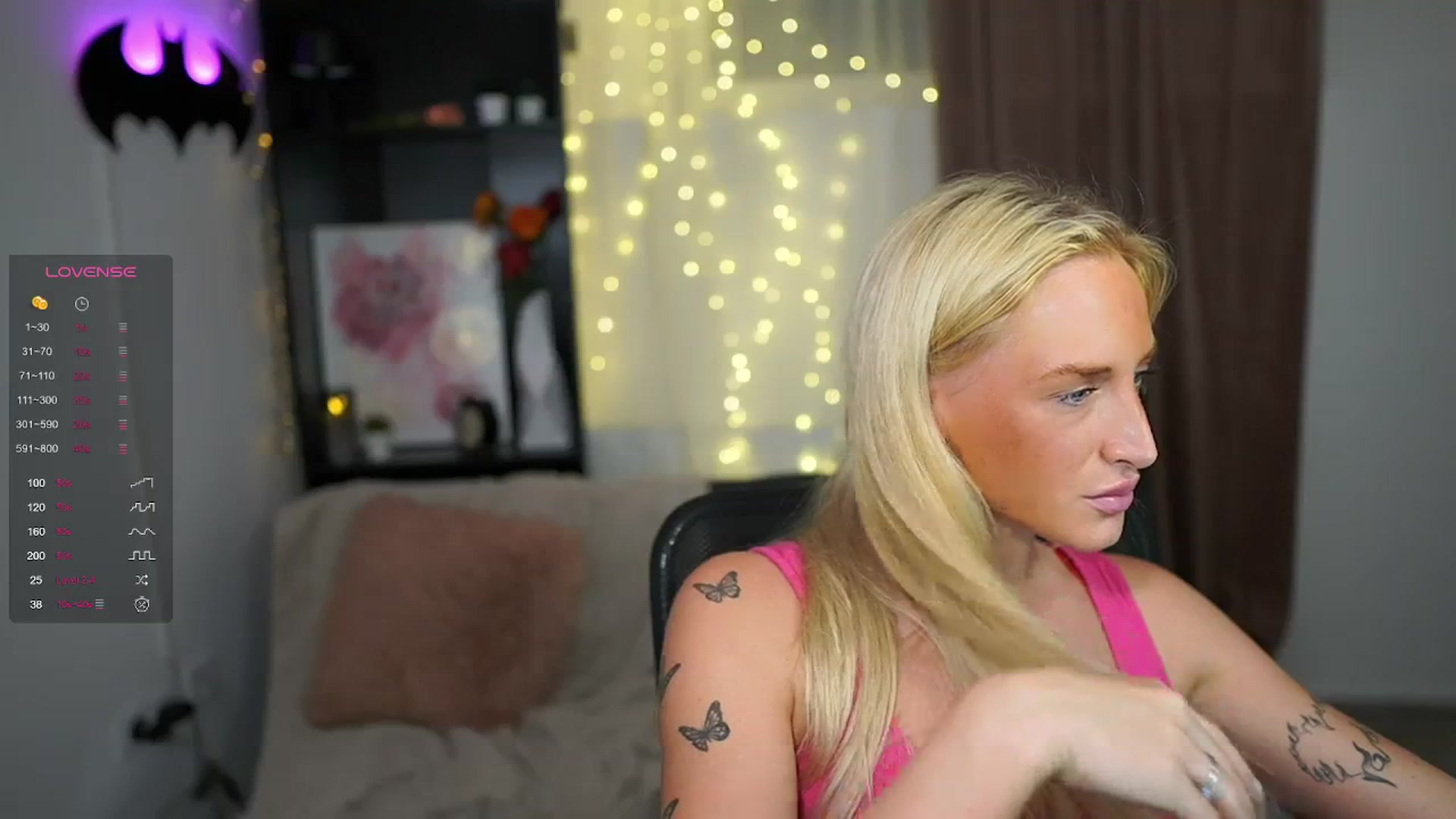 Gallery image thumbnail from NicoletteShea's myfreecams stream on, 08/29/2023, 17:56 image 17 of 20