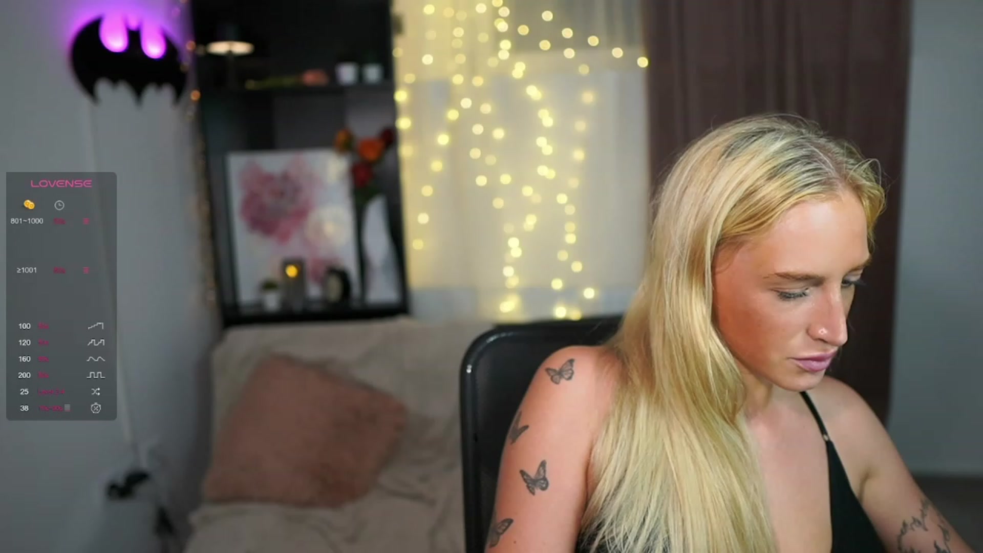 Gallery image thumbnail from NicoletteShea's myfreecams stream on, 08/30/2023, 22:35 image 17 of 20