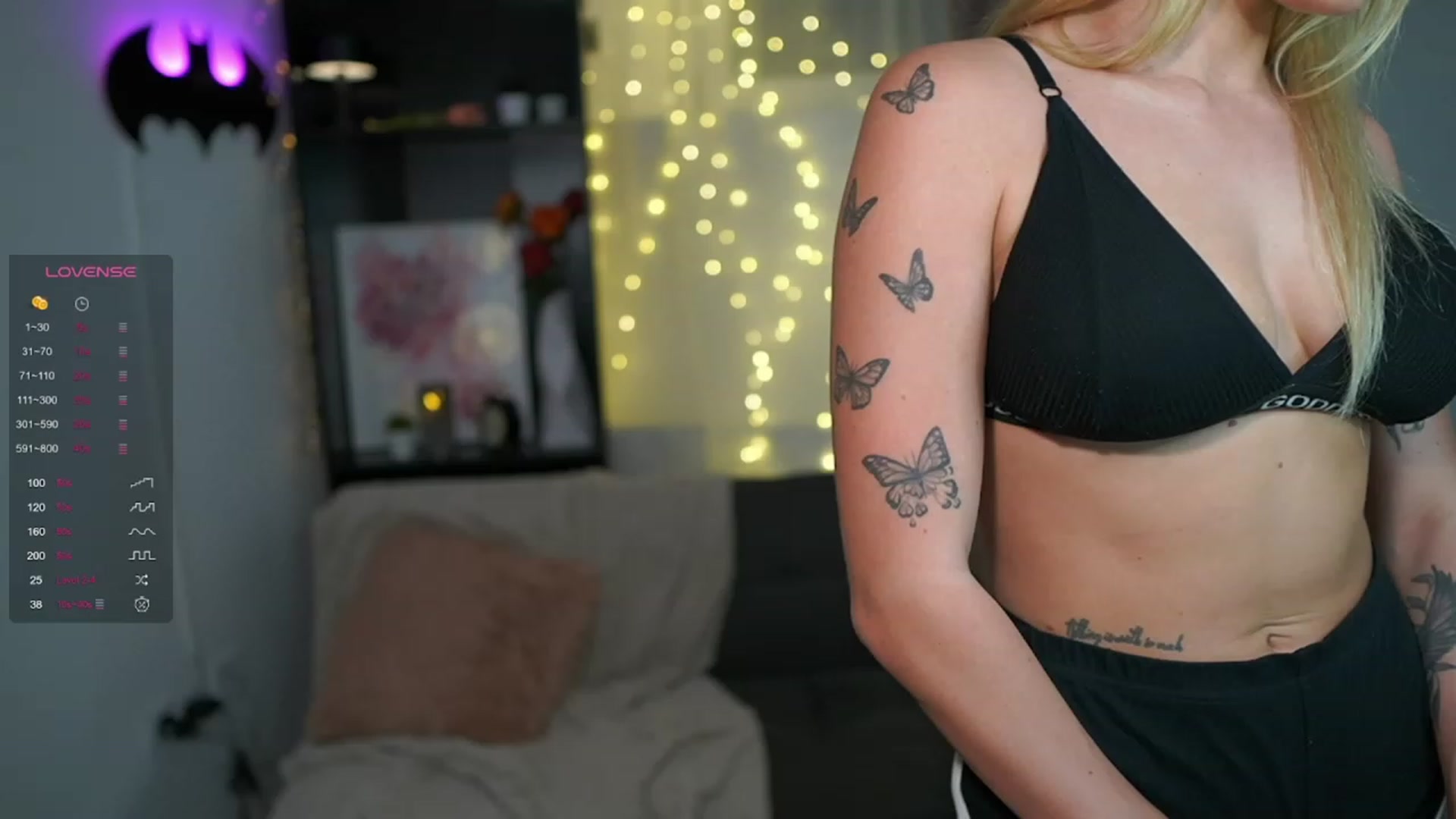 Gallery image thumbnail from NicoletteShea's myfreecams stream on, 08/30/2023, 22:35 image 4 of 20
