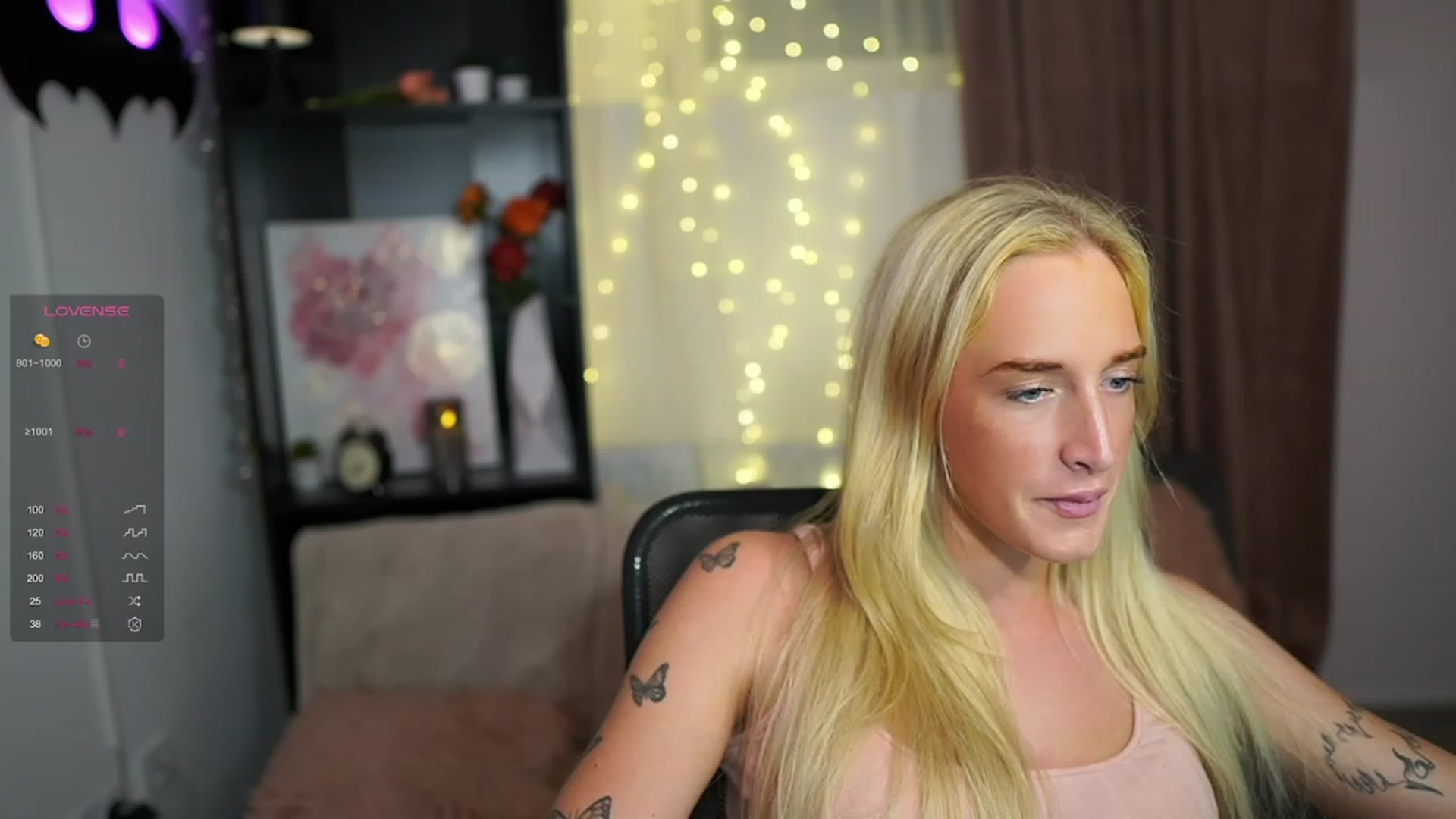 Gallery image thumbnail from NicoletteShea's myfreecams stream on, 09/01/2023, 16:58 image 11 of 20