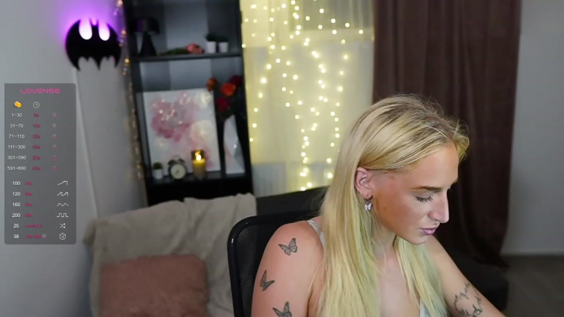 Gallery image thumbnail from NicoletteShea's myfreecams stream on, 09/05/2023, 19:31 image 8 of 20