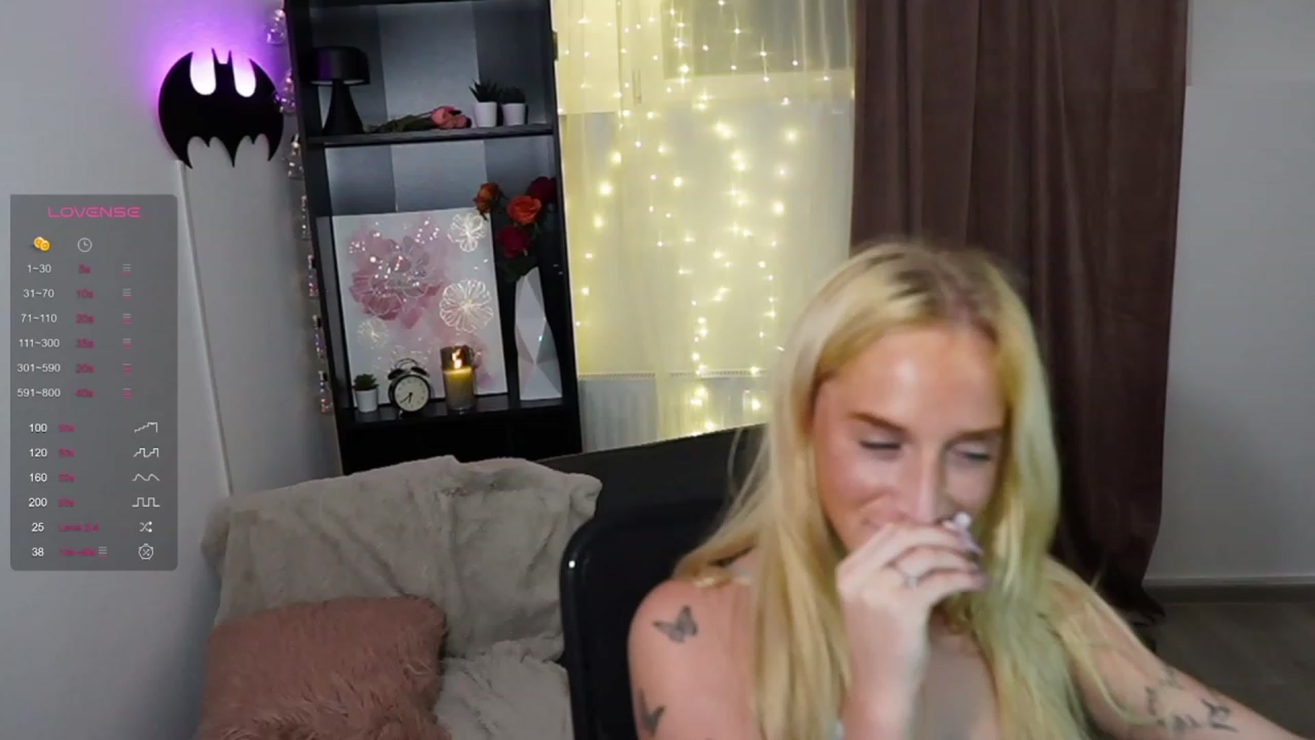 Gallery image thumbnail from NicoletteShea's myfreecams stream on, 09/05/2023, 22:36 image 16 of 20