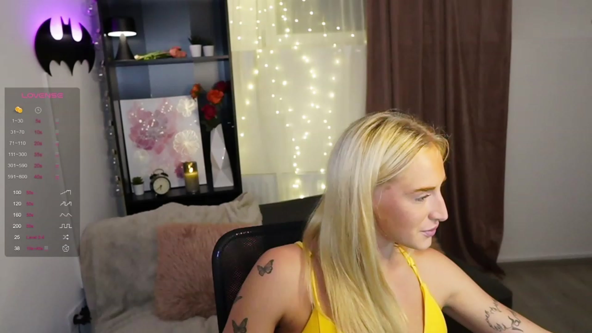 Gallery image thumbnail from NicoletteShea's myfreecams stream on, 09/06/2023, 18:28 image 14 of 20