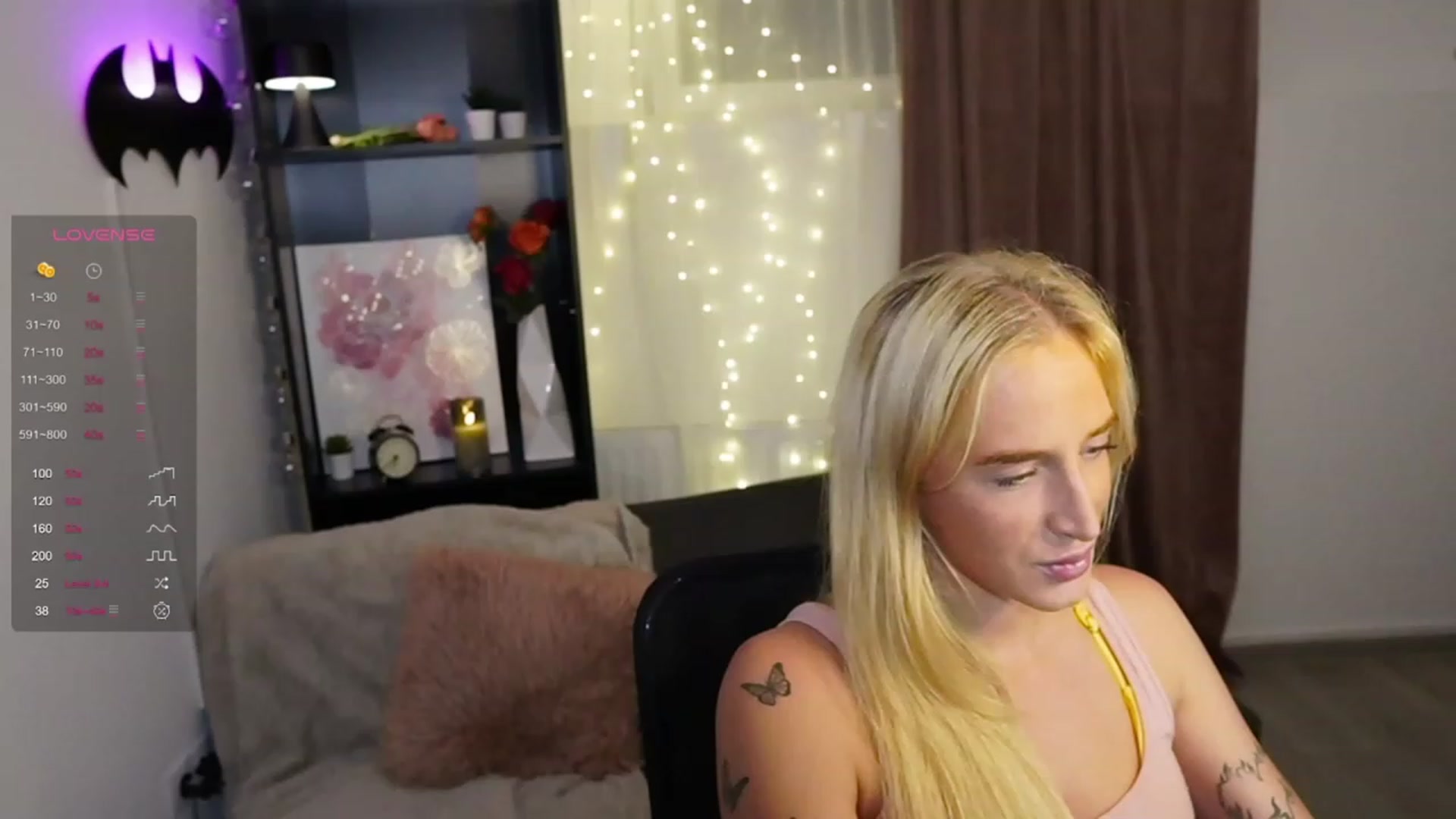 Gallery image thumbnail from NicoletteShea's myfreecams stream on, 09/06/2023, 18:55 image 14 of 20
