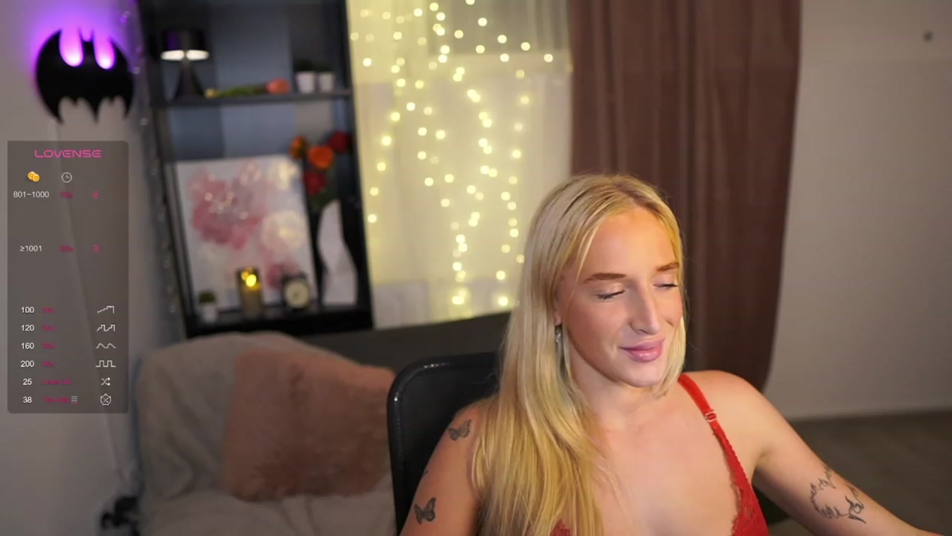 Gallery image thumbnail from NicoletteShea's myfreecams stream on, 09/07/2023, 23:09 image 18 of 20
