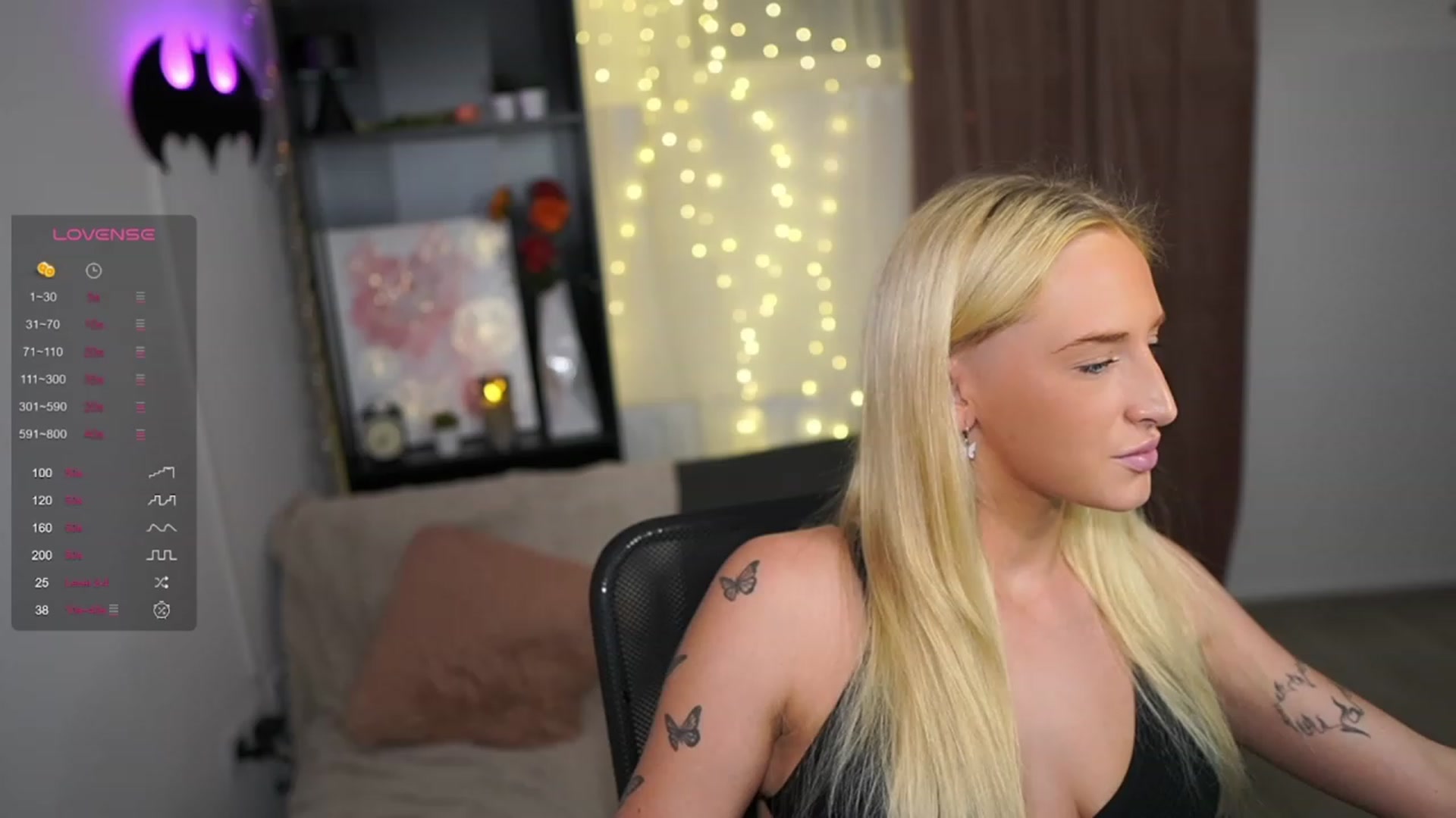 Gallery image thumbnail from NicoletteShea's myfreecams stream on, 09/13/2023, 16:39 image 1 of 20
