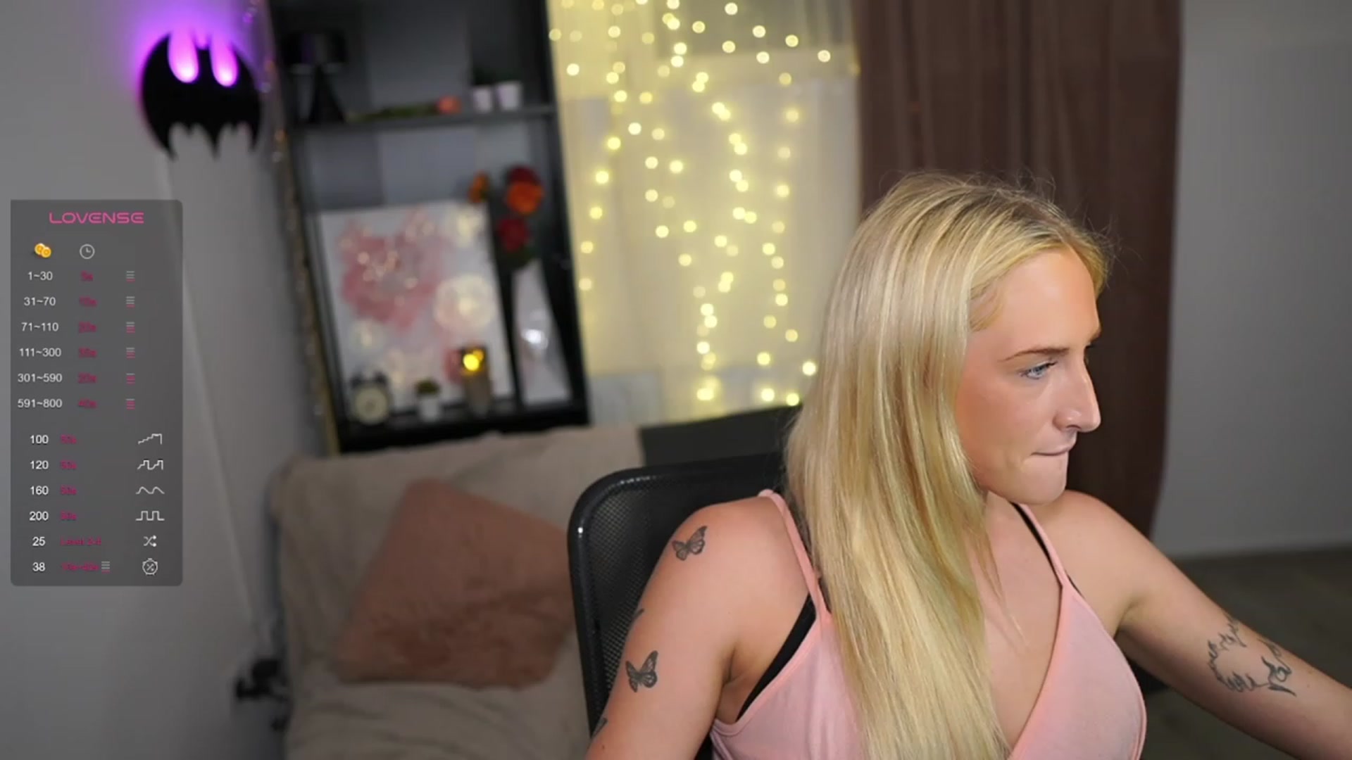 Gallery image thumbnail from NicoletteShea's myfreecams stream on, 09/13/2023, 17:49 image 3 of 20