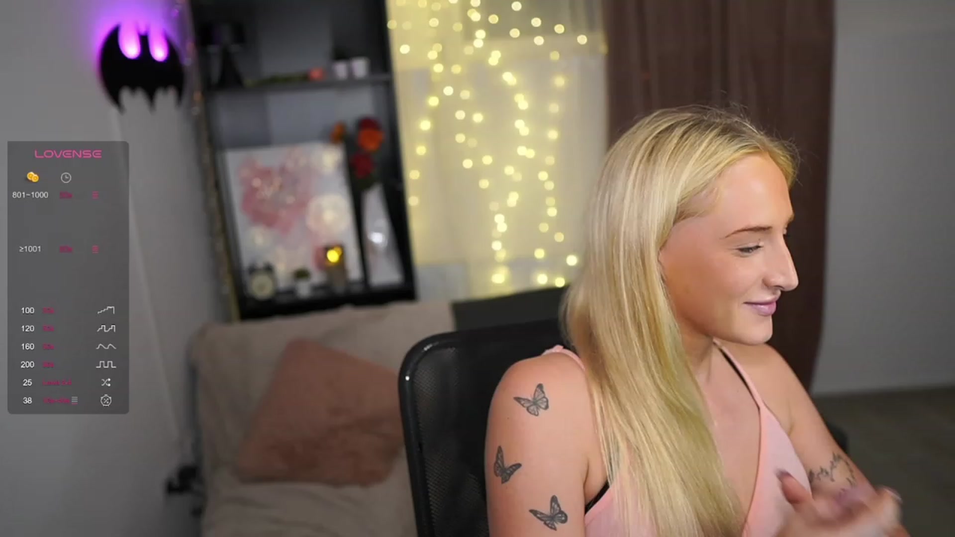 Gallery image thumbnail from NicoletteShea's myfreecams stream on, 09/13/2023, 17:49 image 6 of 20