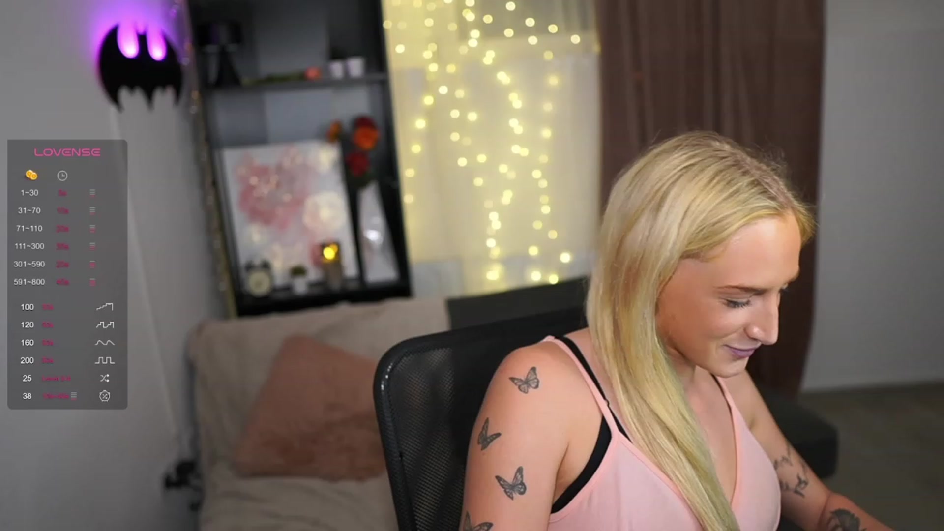 Gallery image thumbnail from NicoletteShea's myfreecams stream on, 09/13/2023, 17:49 image 9 of 20