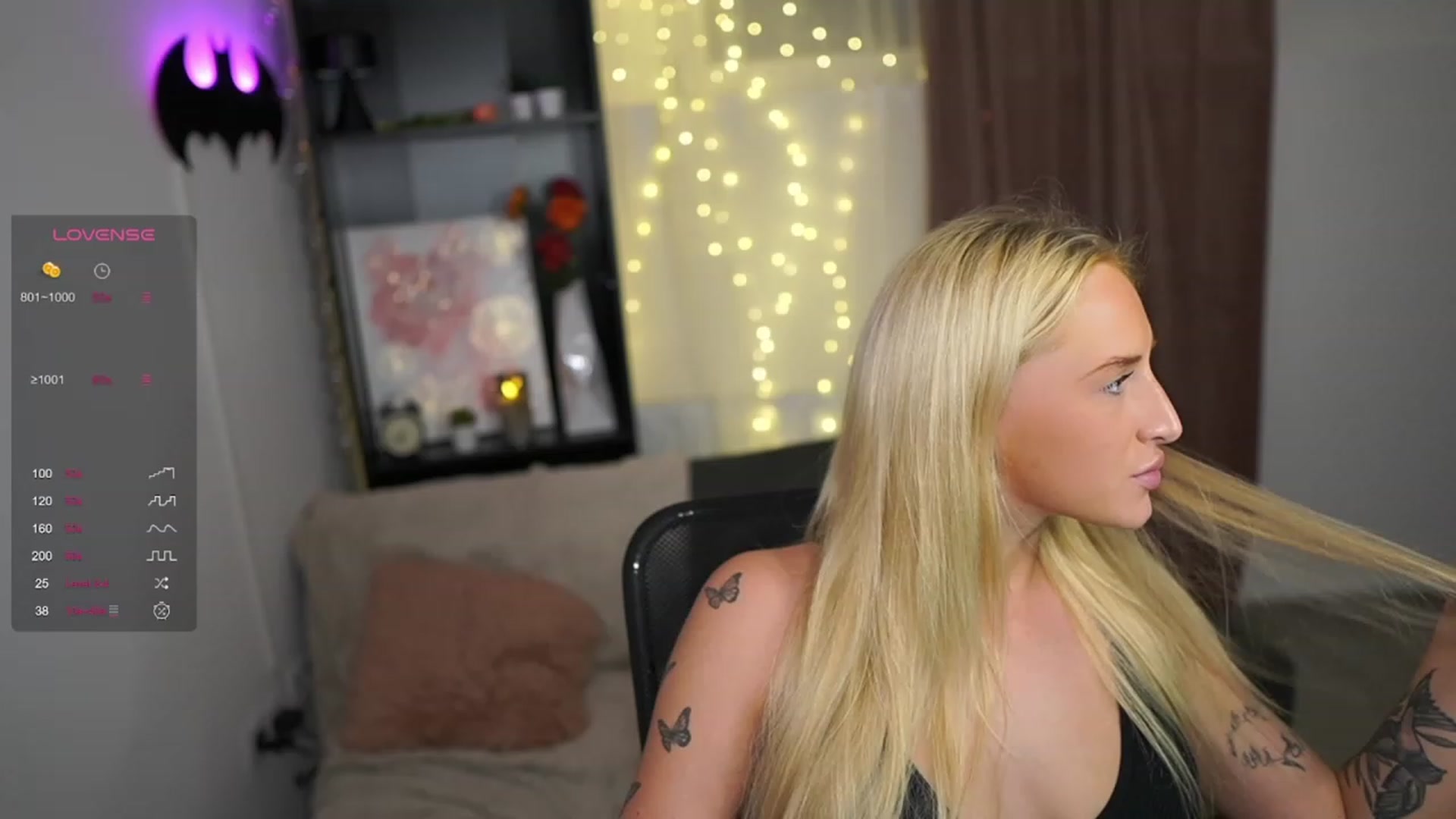 Gallery image thumbnail from NicoletteShea's myfreecams stream on, 09/13/2023, 19:13 image 14 of 20