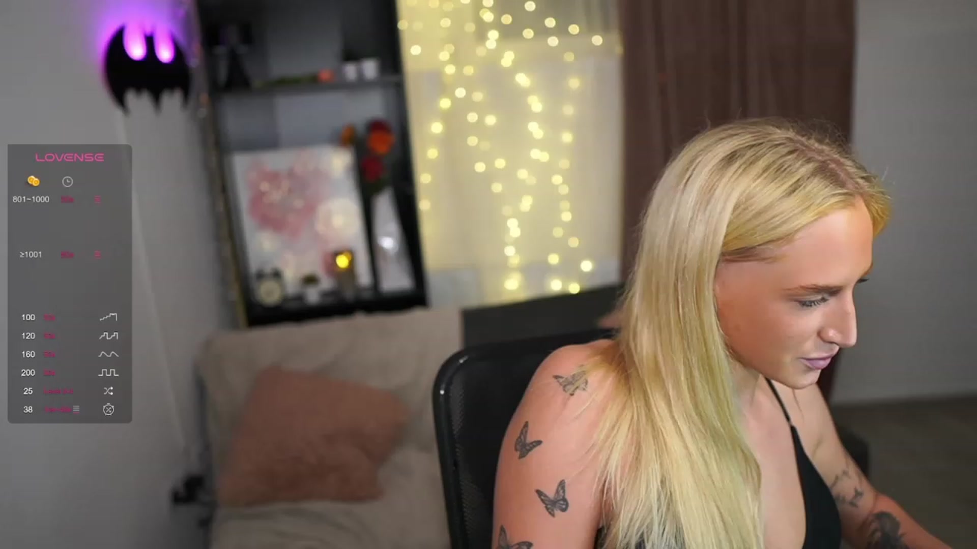 Gallery image thumbnail from NicoletteShea's myfreecams stream on, 09/13/2023, 20:16 image 12 of 20