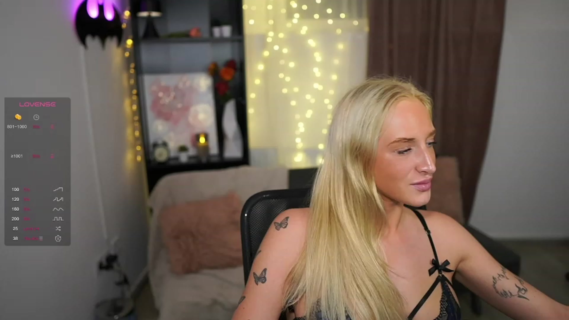 Gallery image thumbnail from NicoletteShea's myfreecams stream on, 09/19/2023, 21:40 image 1 of 20